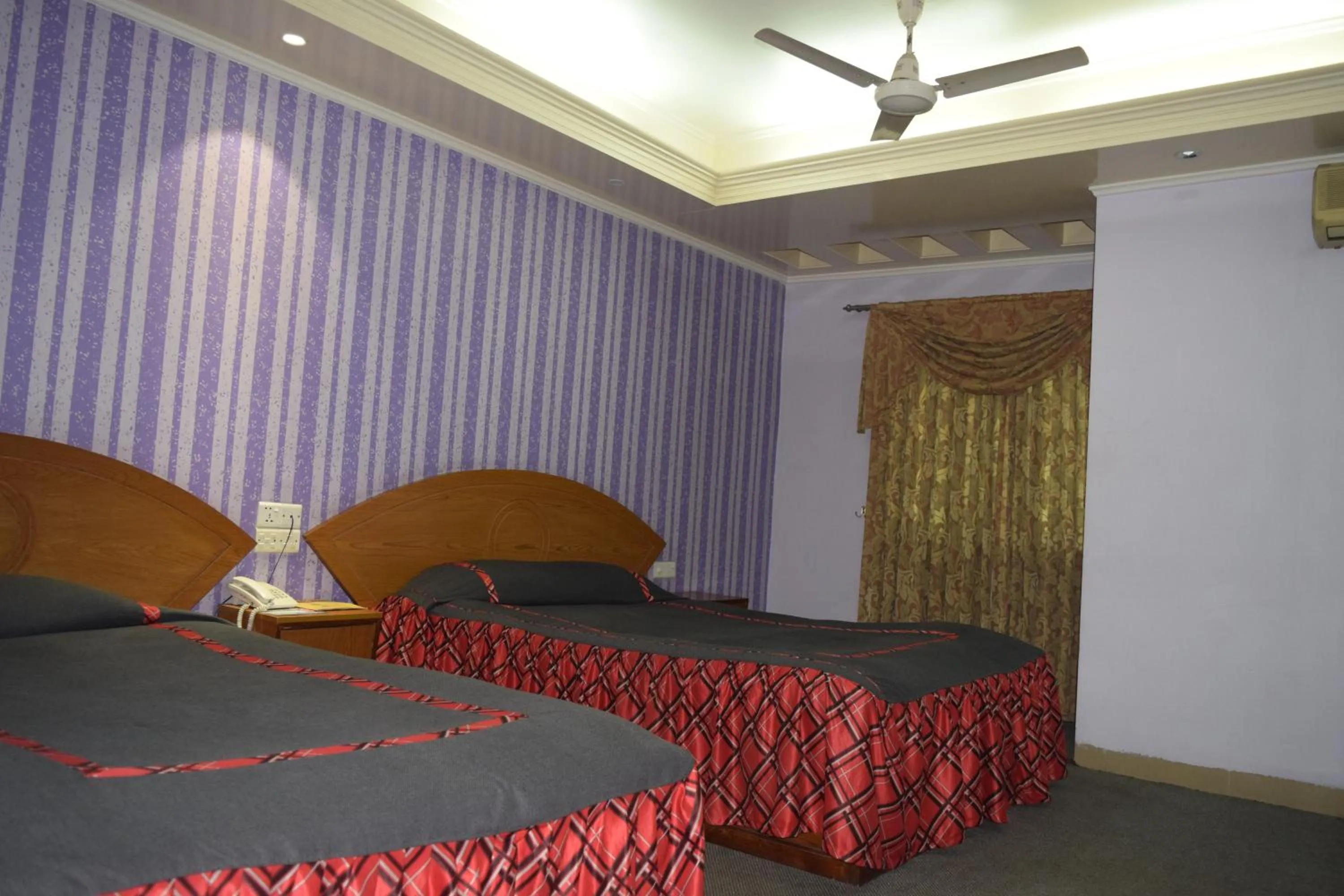 Asian SR Hotel
