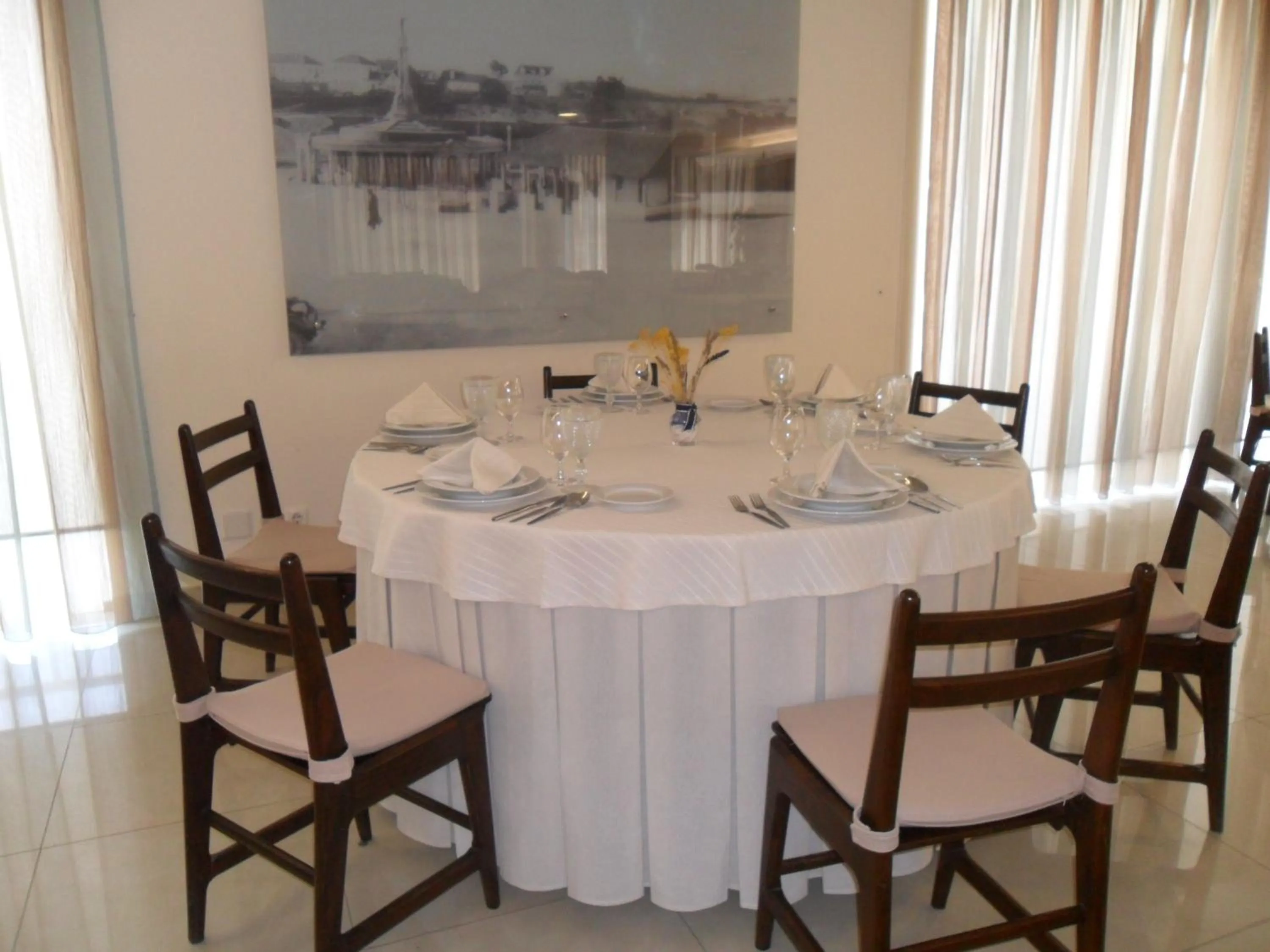 Restaurant/places to eat in Hotel Santo Condestavel