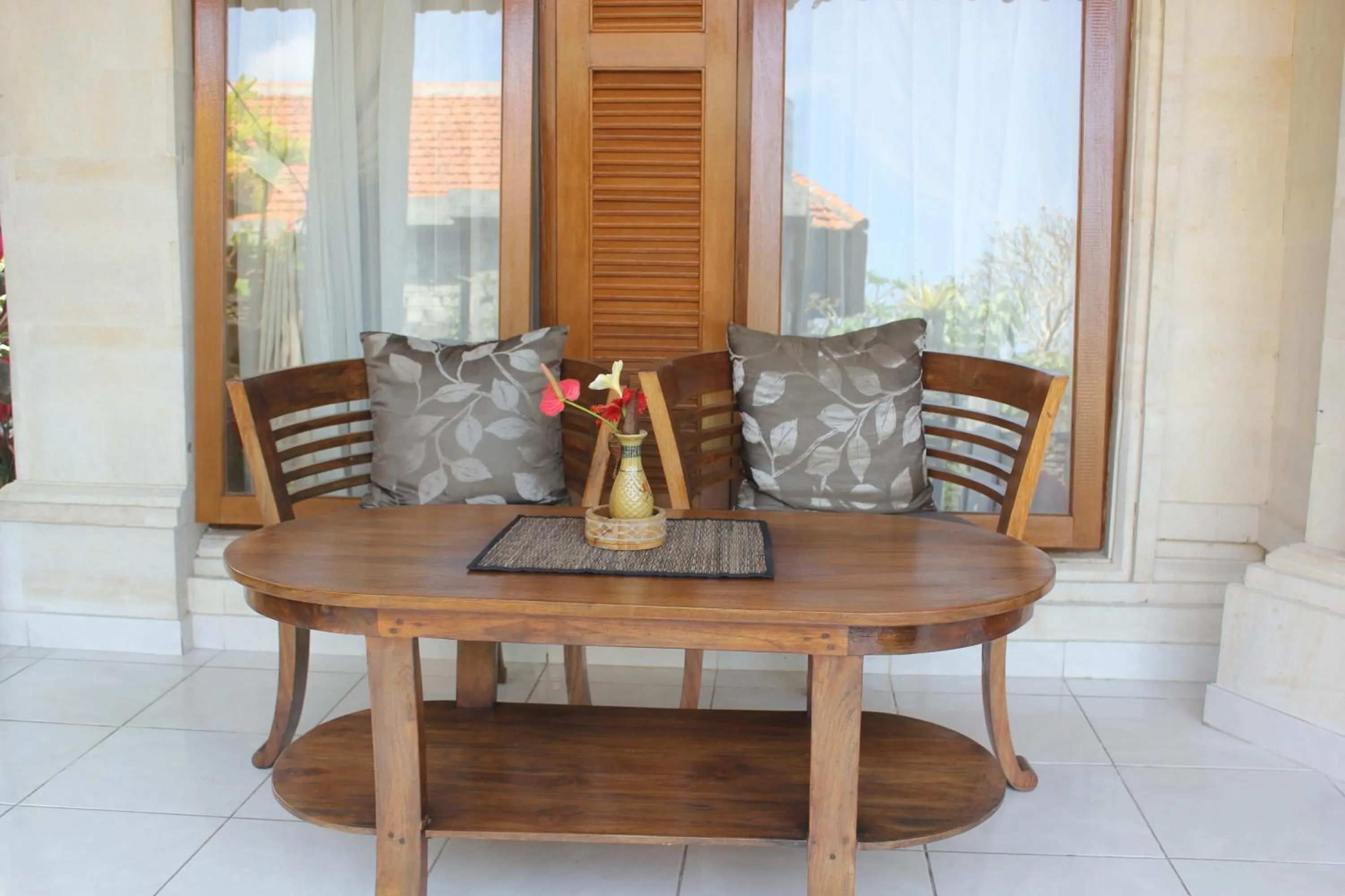 Seating area in Sagitarius Inn