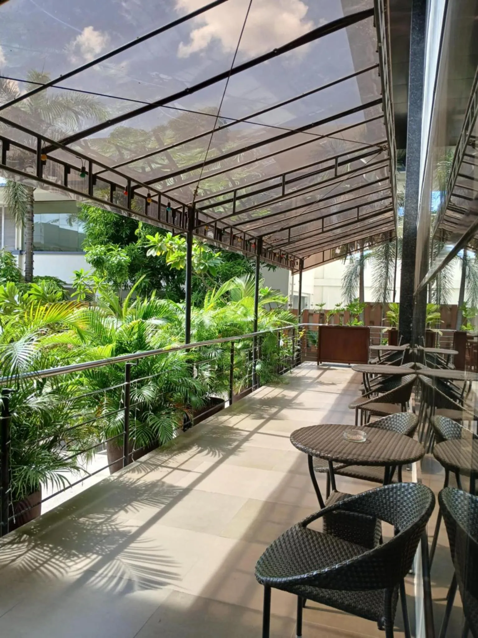 Balcony/Terrace in Dohera Hotel