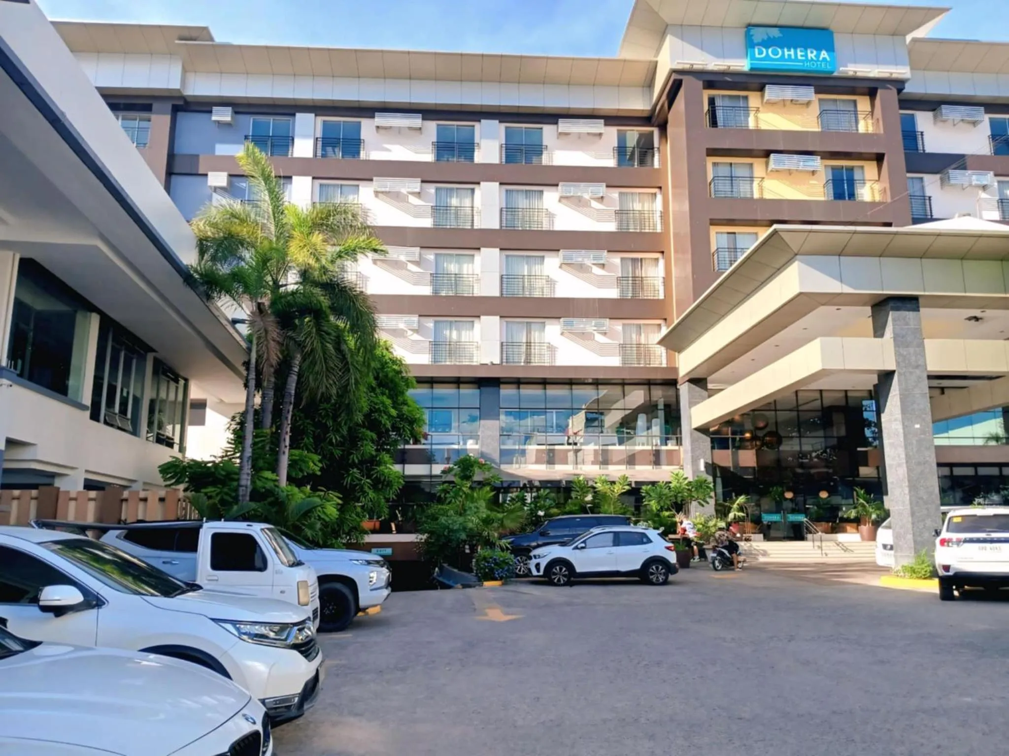 Parking in Dohera Hotel