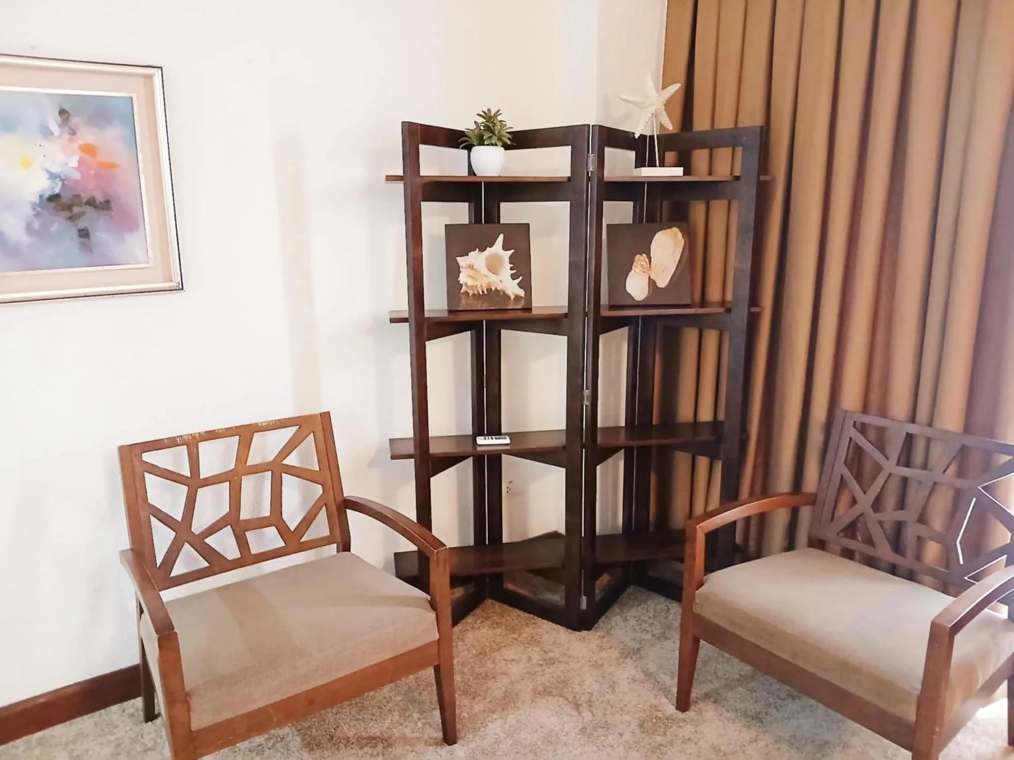 Living room in Dohera Hotel