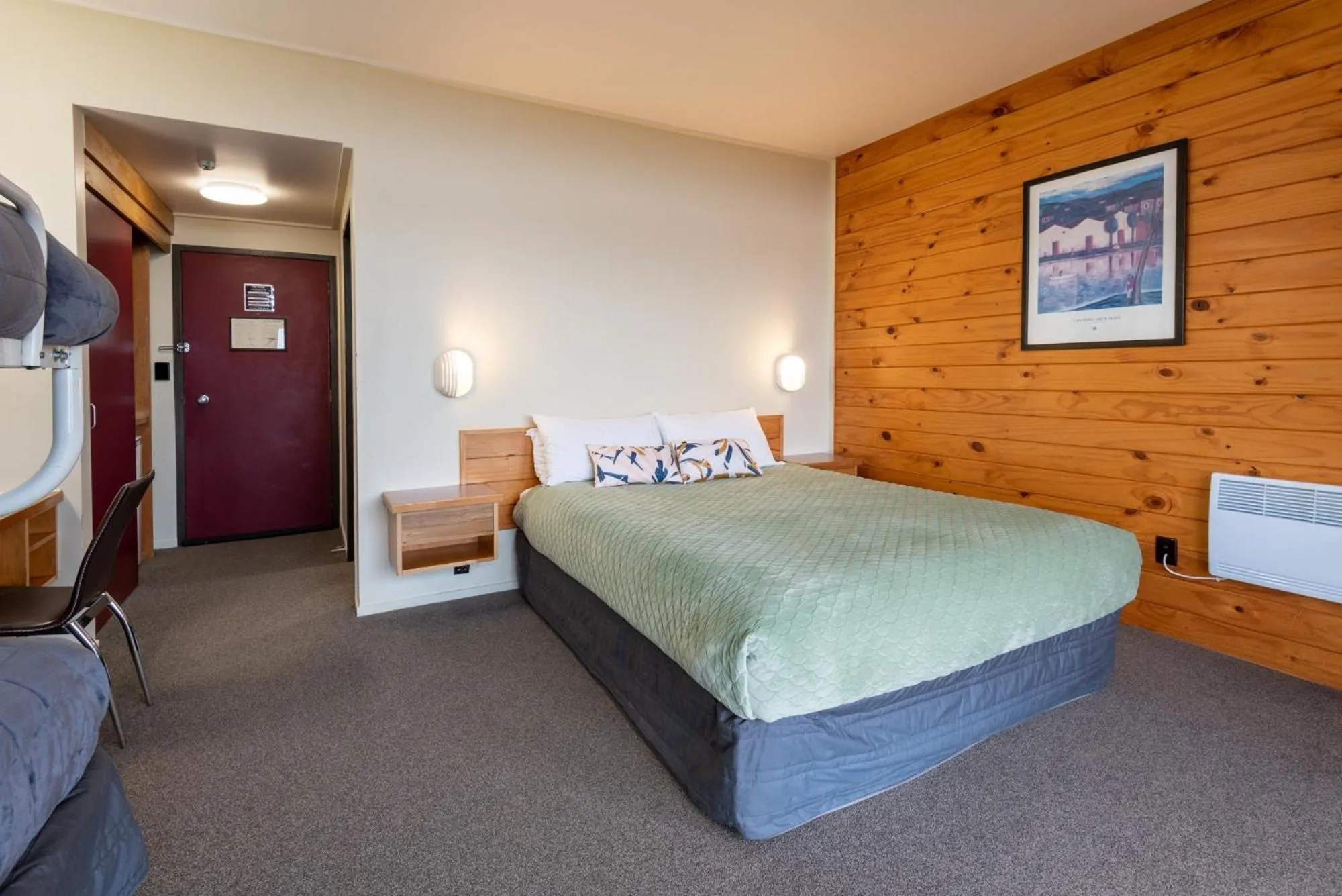 Bed in Skotel Alpine Resort