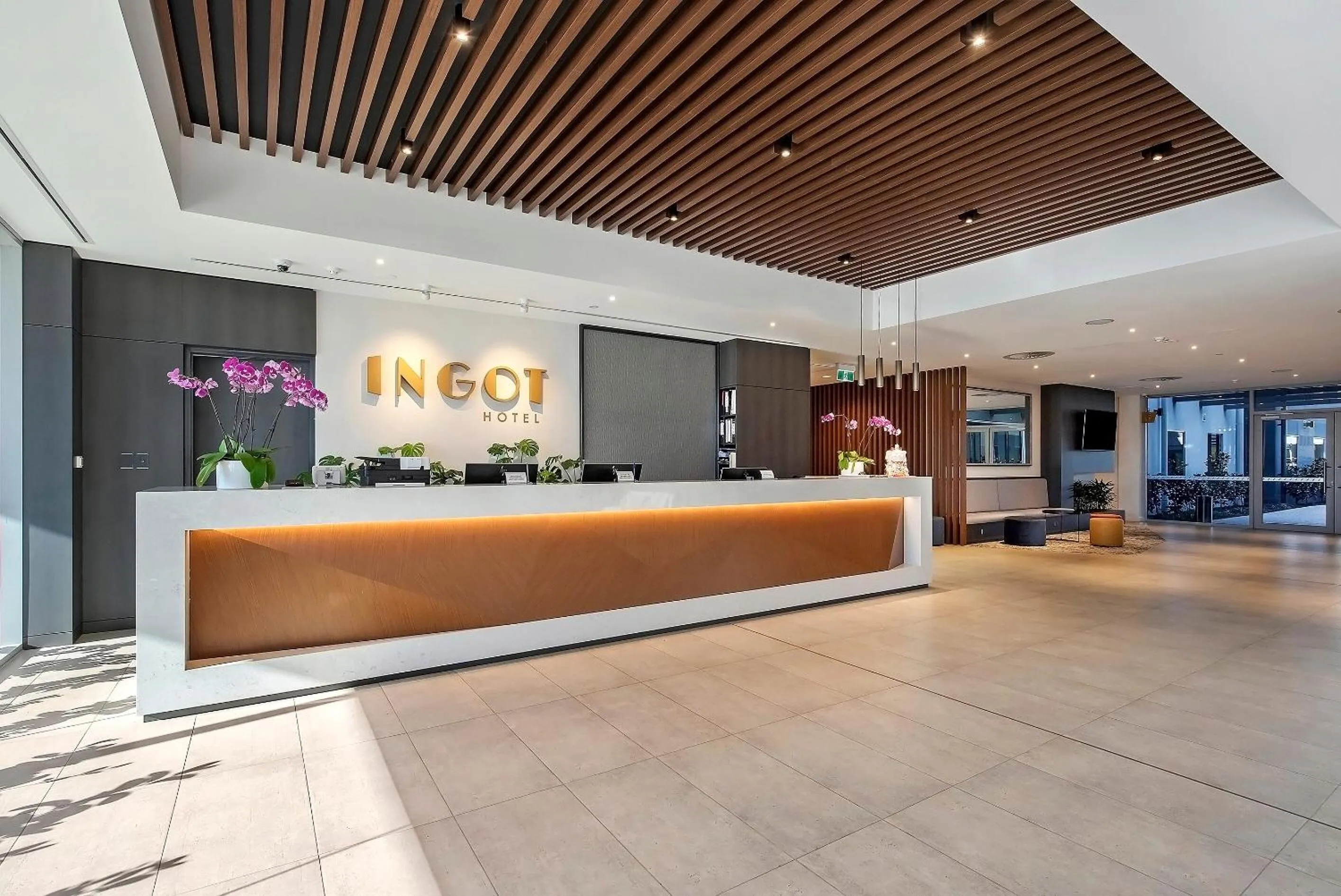 Lobby or reception in Ingot Hotel Perth, an Ascend Collection Hotel