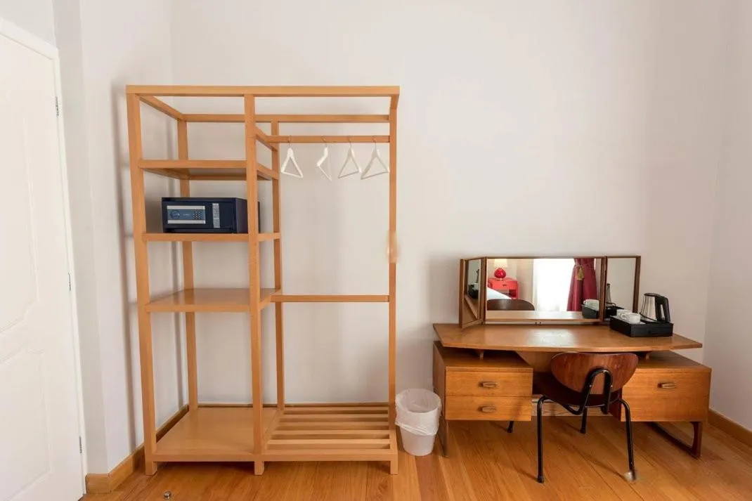 safe in City Circus Athens