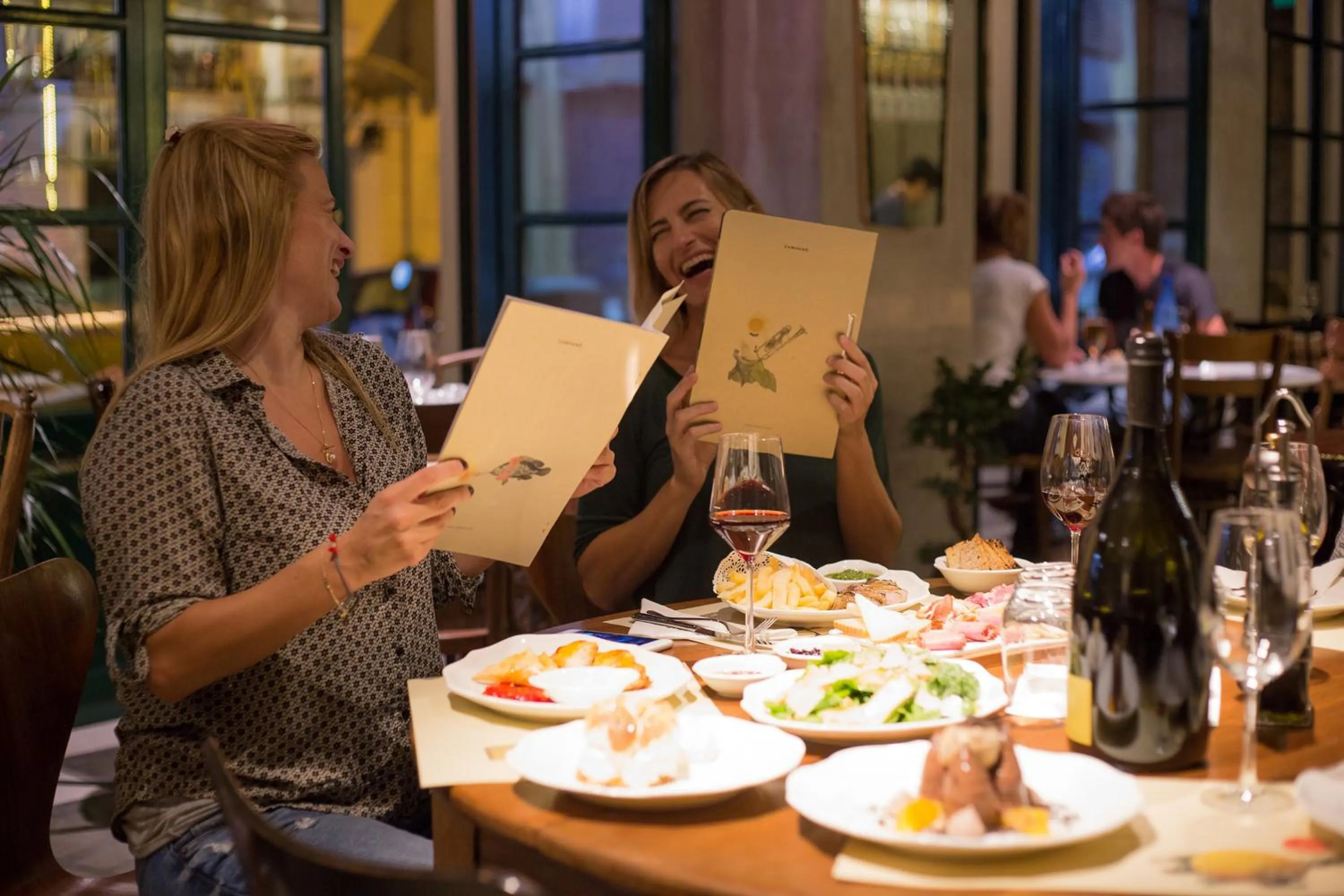 Restaurant/places to eat in City Circus Athens