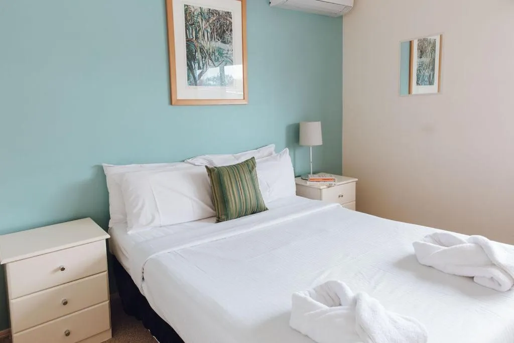 Bed in Terrapin Apartments