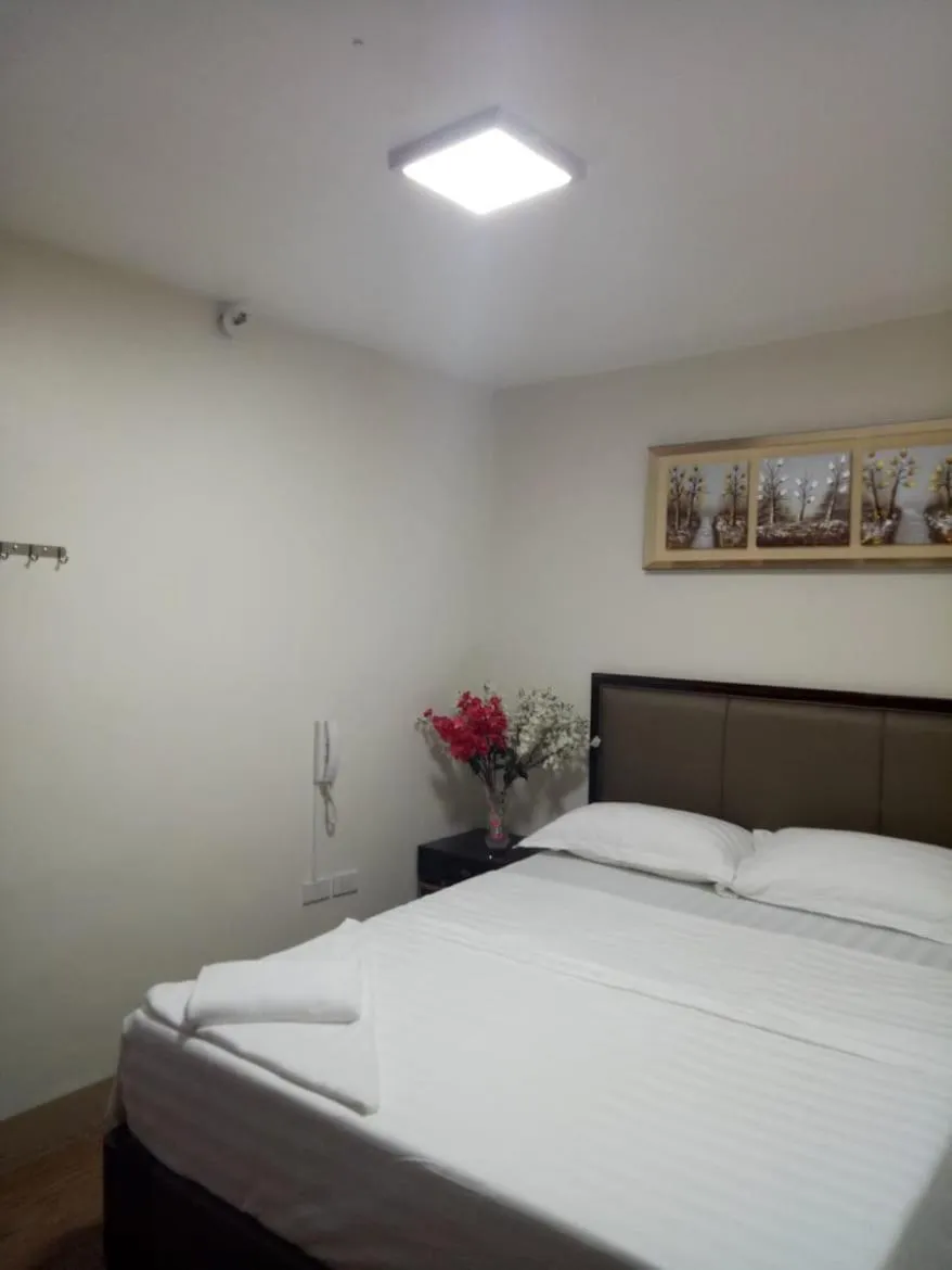 Bed in Meaco Royal Hotel - Batangas City