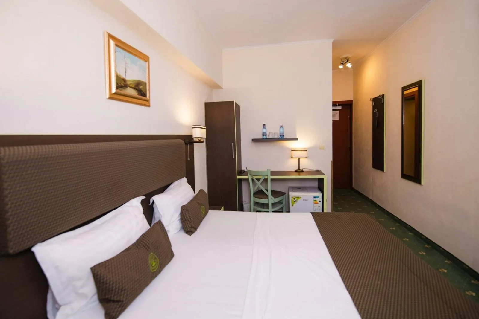 Photo of the whole room, Bed in Hotel Fantanita Haiducului