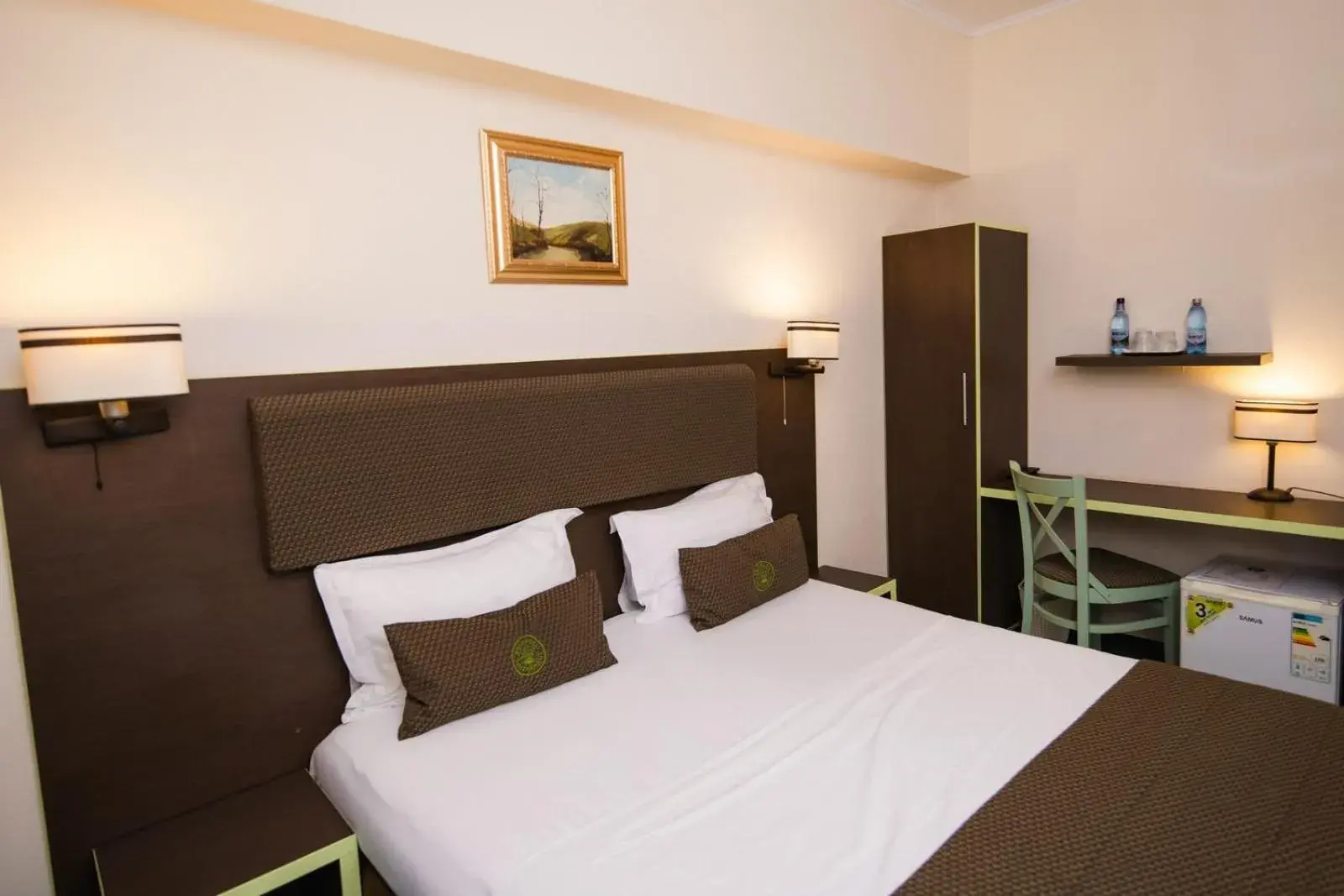 Single Room in Hotel Fantanita Haiducului Single Room in Hotel Fantanita Haiducului