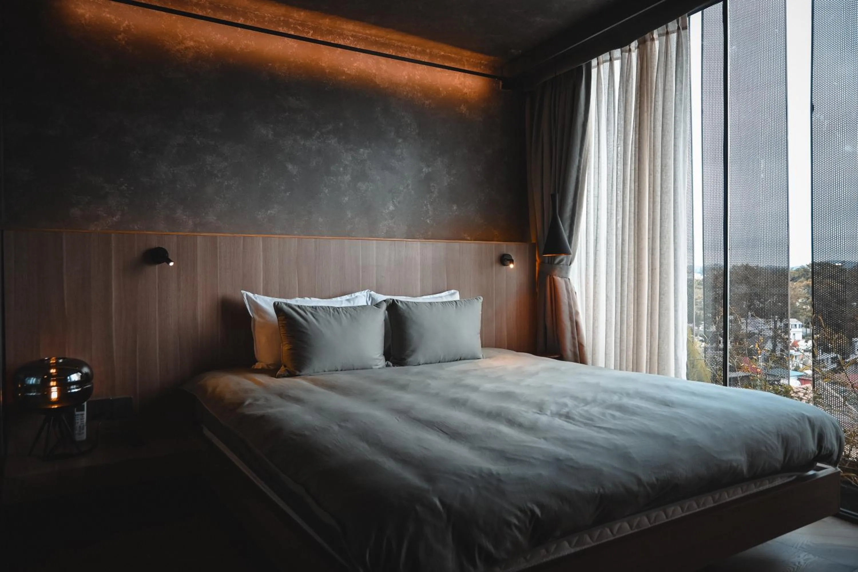 Photo of the whole room, Bed in Colline Dalat