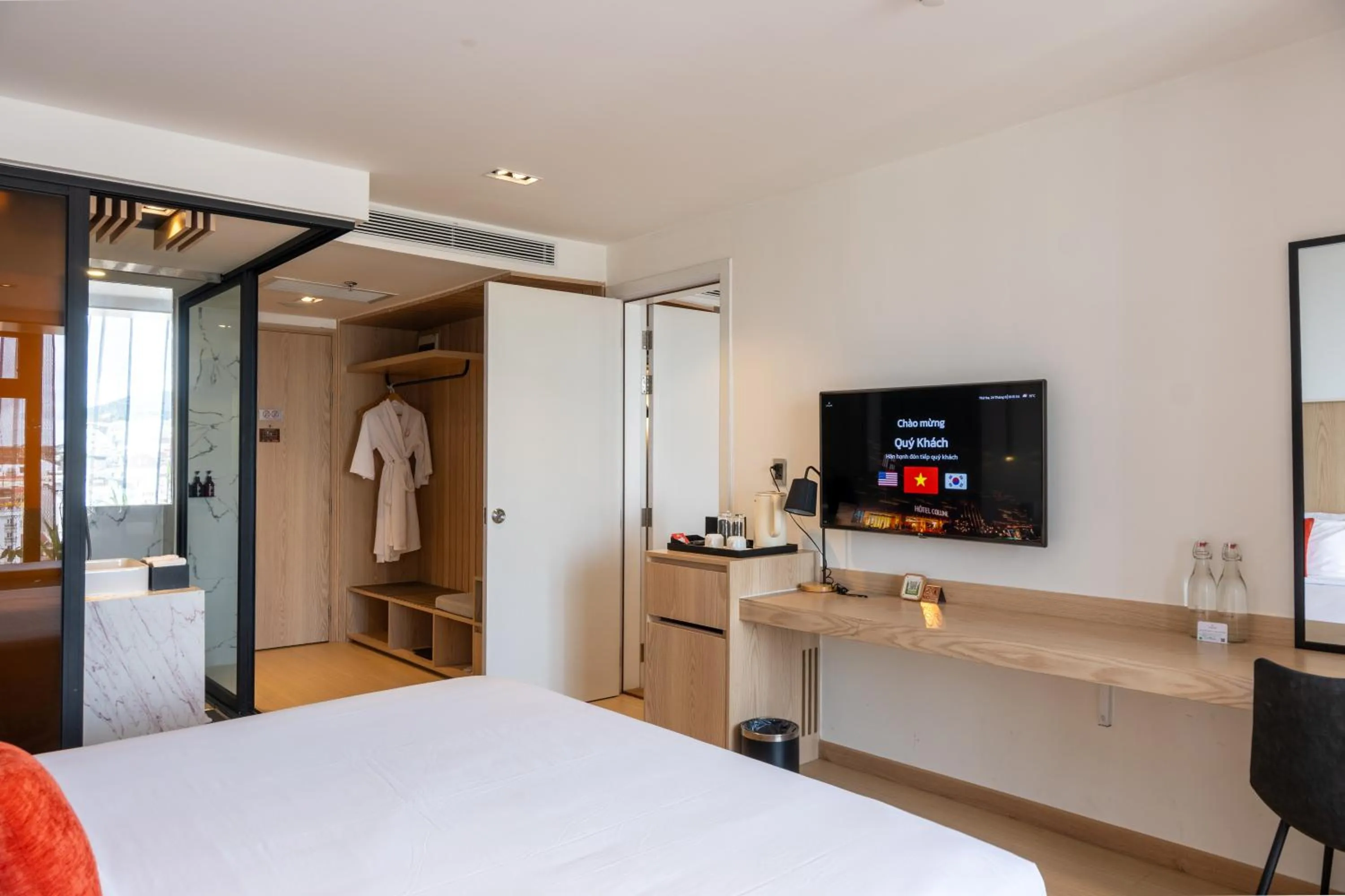 Photo of the whole room, Bed in Colline Dalat