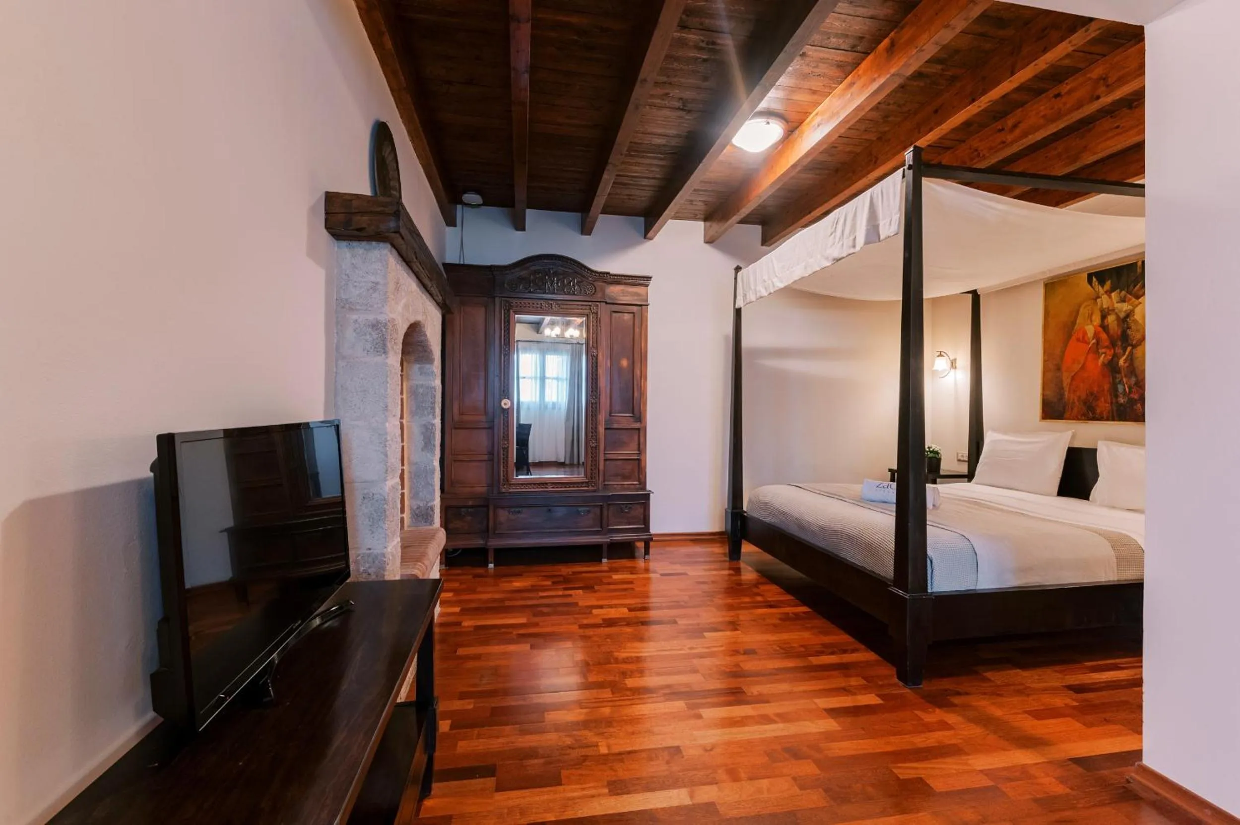 Bed in Zacosta Villa Hotel