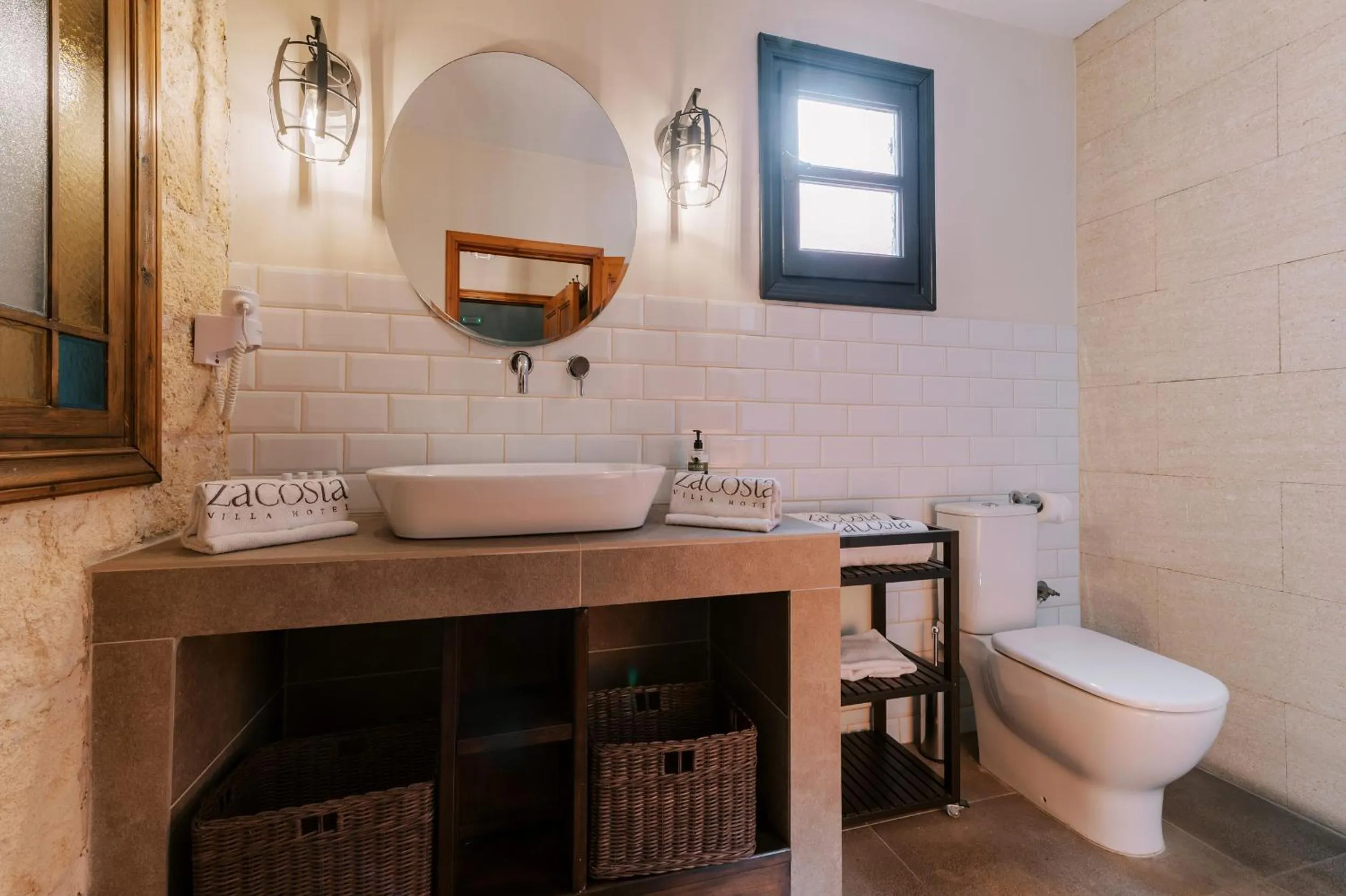 Toilet in Zacosta Villa Hotel