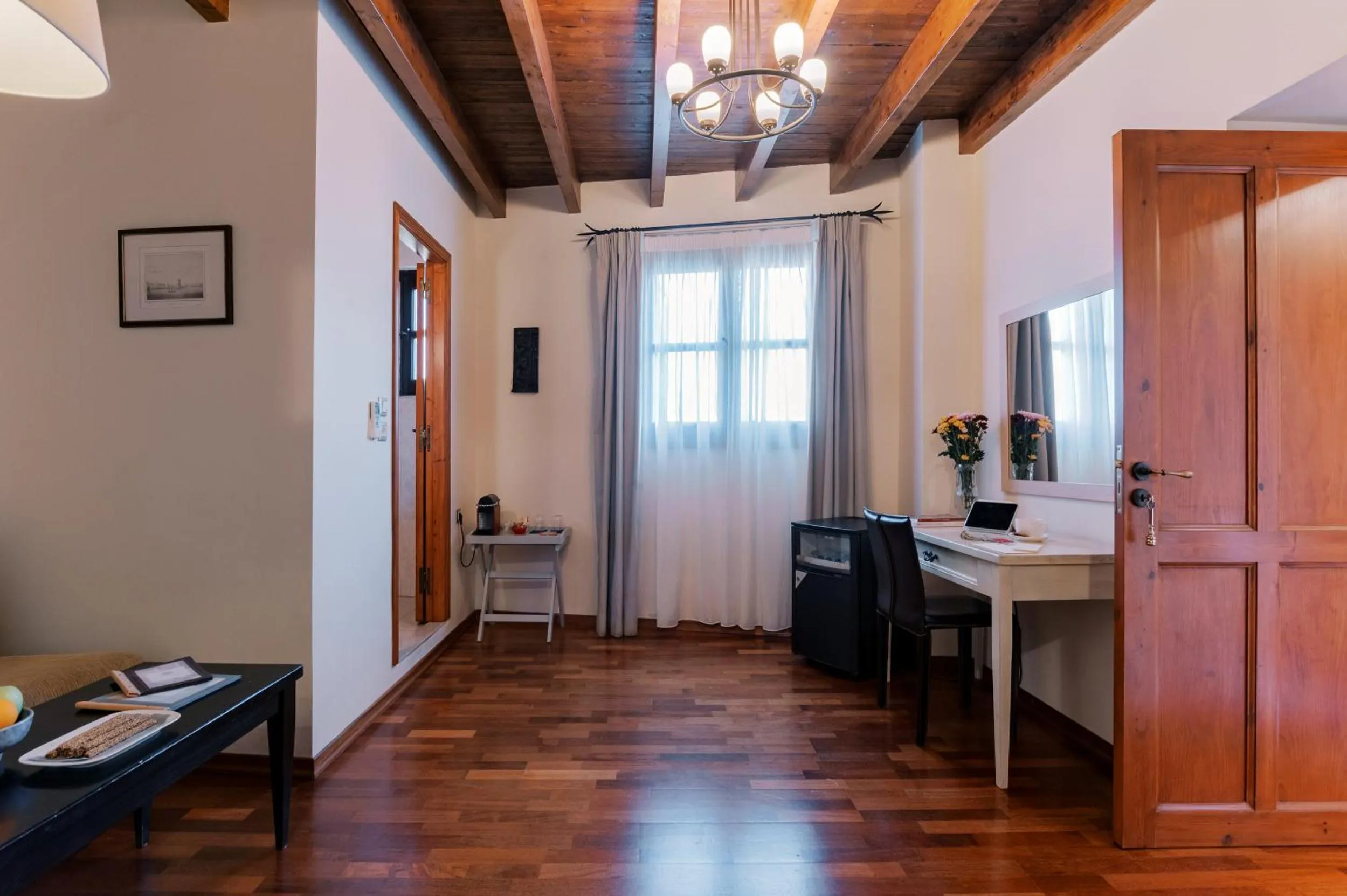 Coffee/tea facilities in Zacosta Villa Hotel