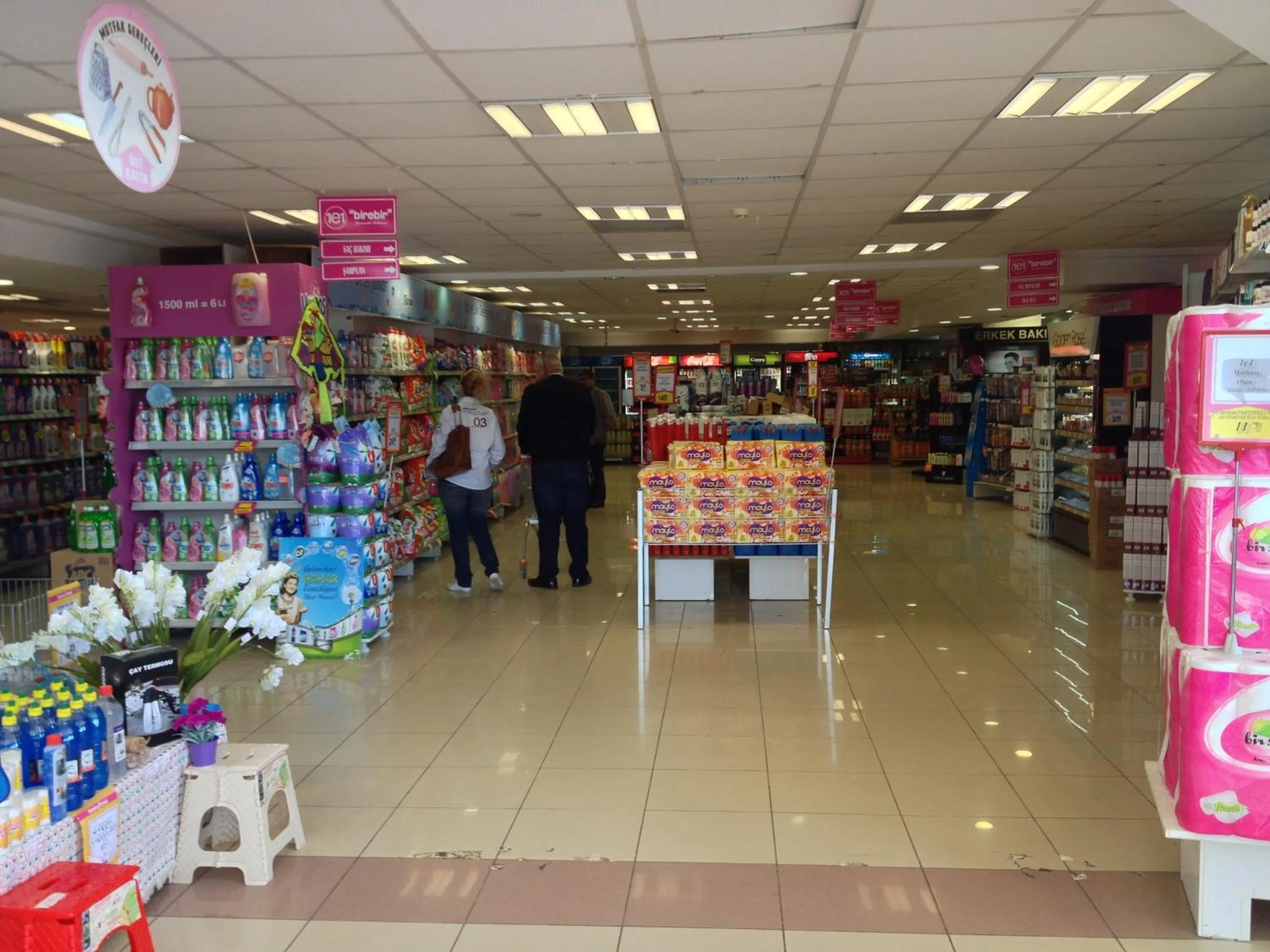 Supermarket/grocery shop in Apartments Anatolia