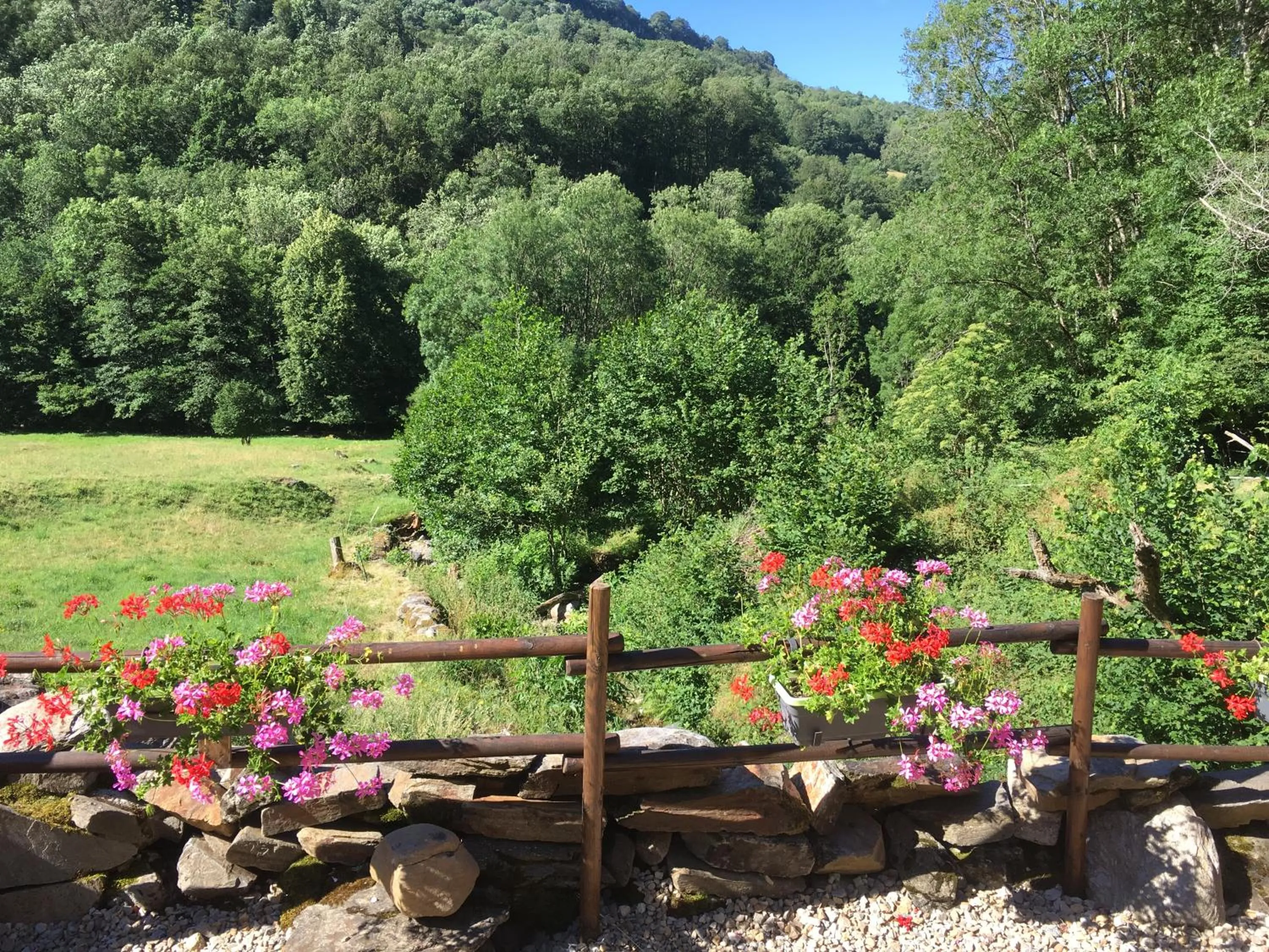 Balcony/Terrace in Chambres d'hôtes Le Lepadou-Bas