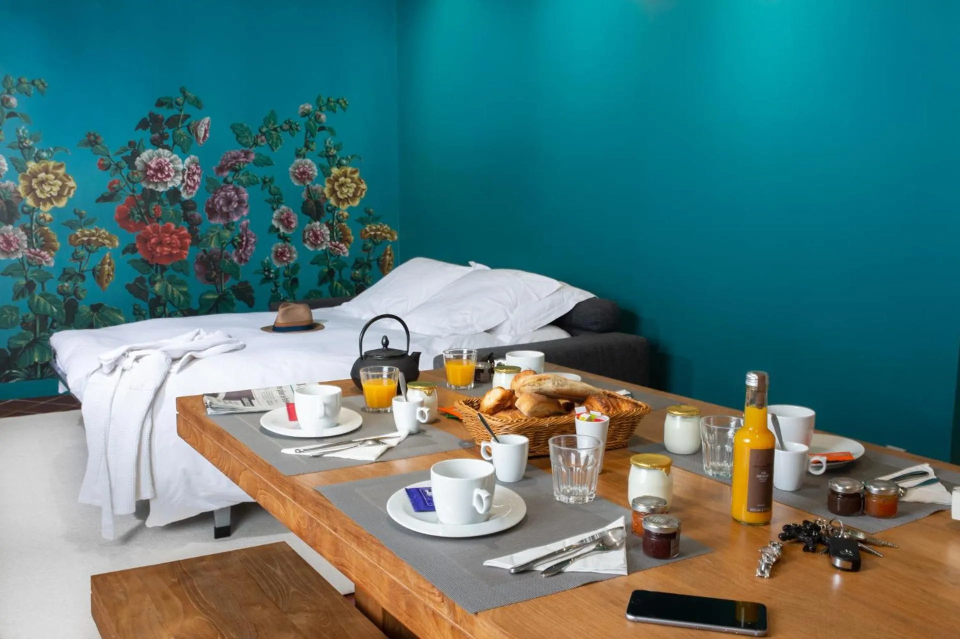 Photo of the whole room, Bed in Maison Dauphine