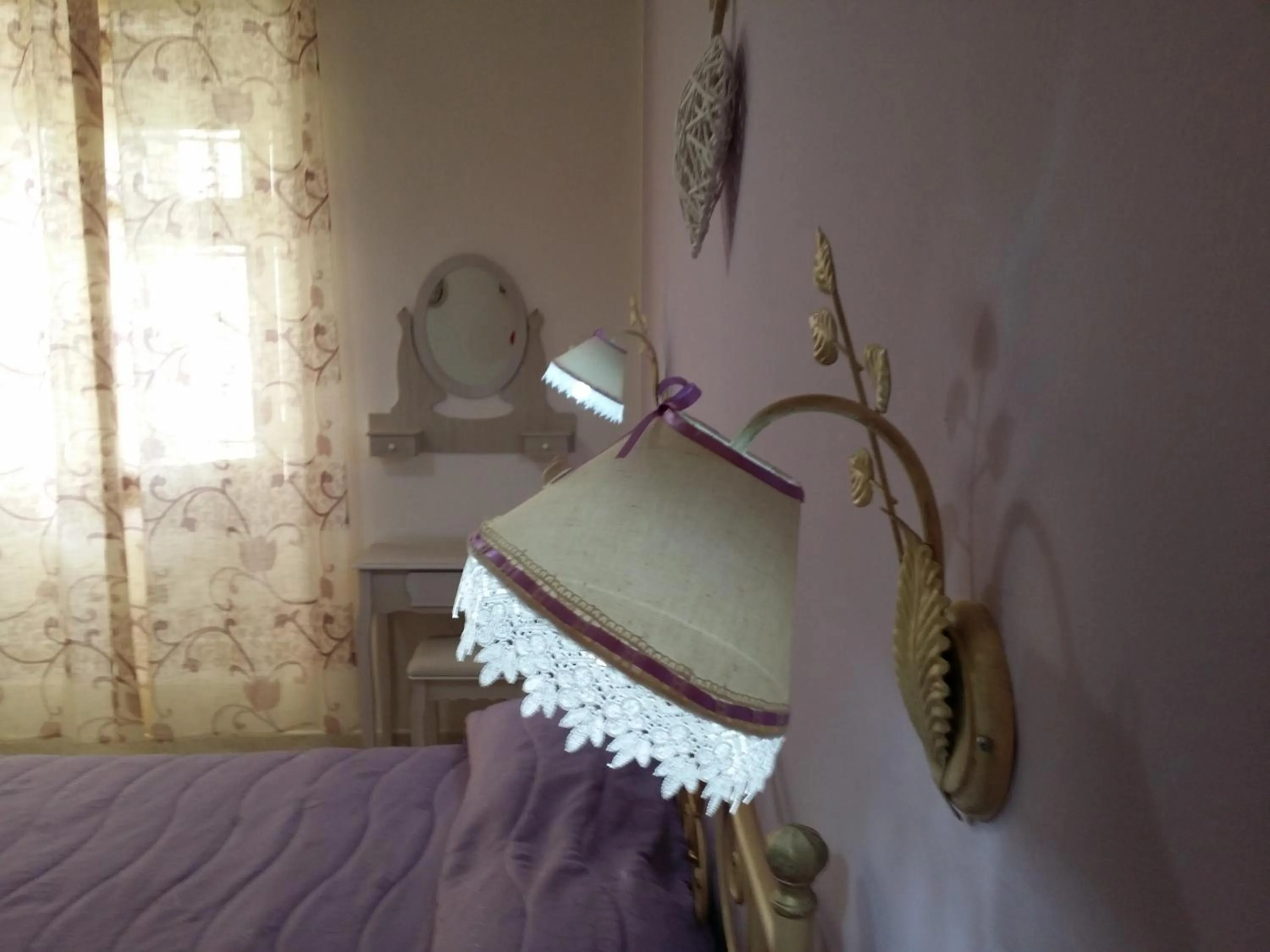 Decorative detail, Bed in Il Melangolo