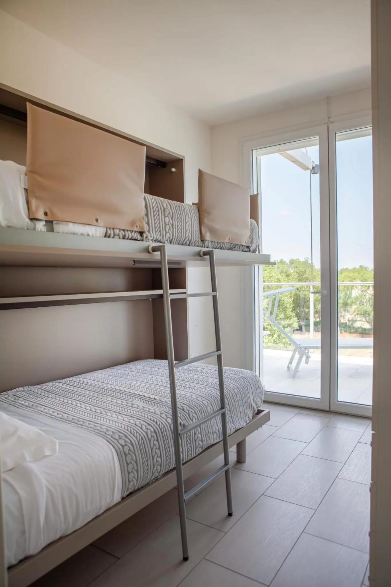 Bedroom, Bed in Residence Sunrise