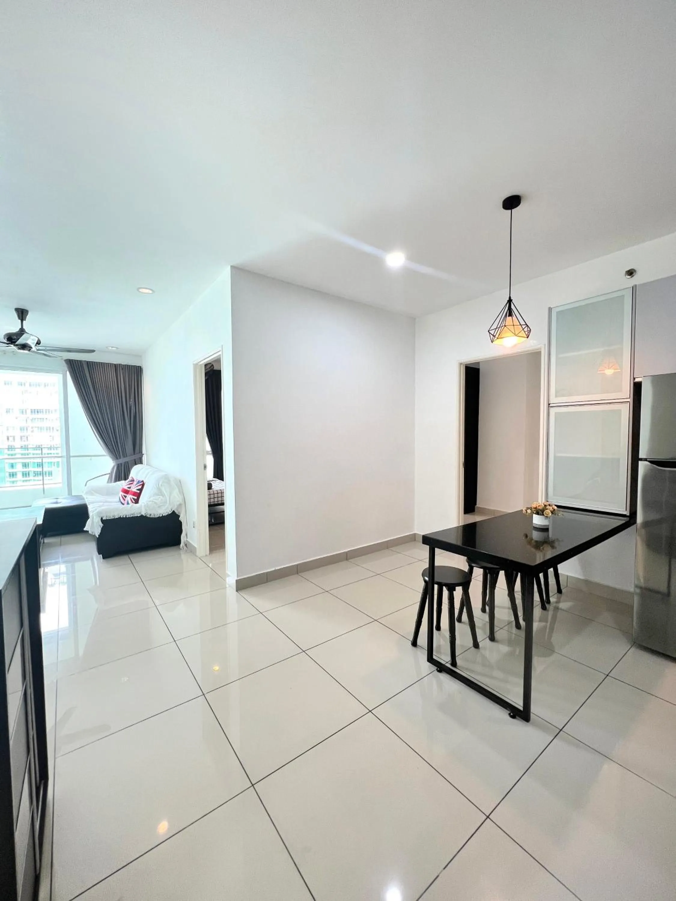 Kitchen or kitchenette in Mansion One by Sky Hive