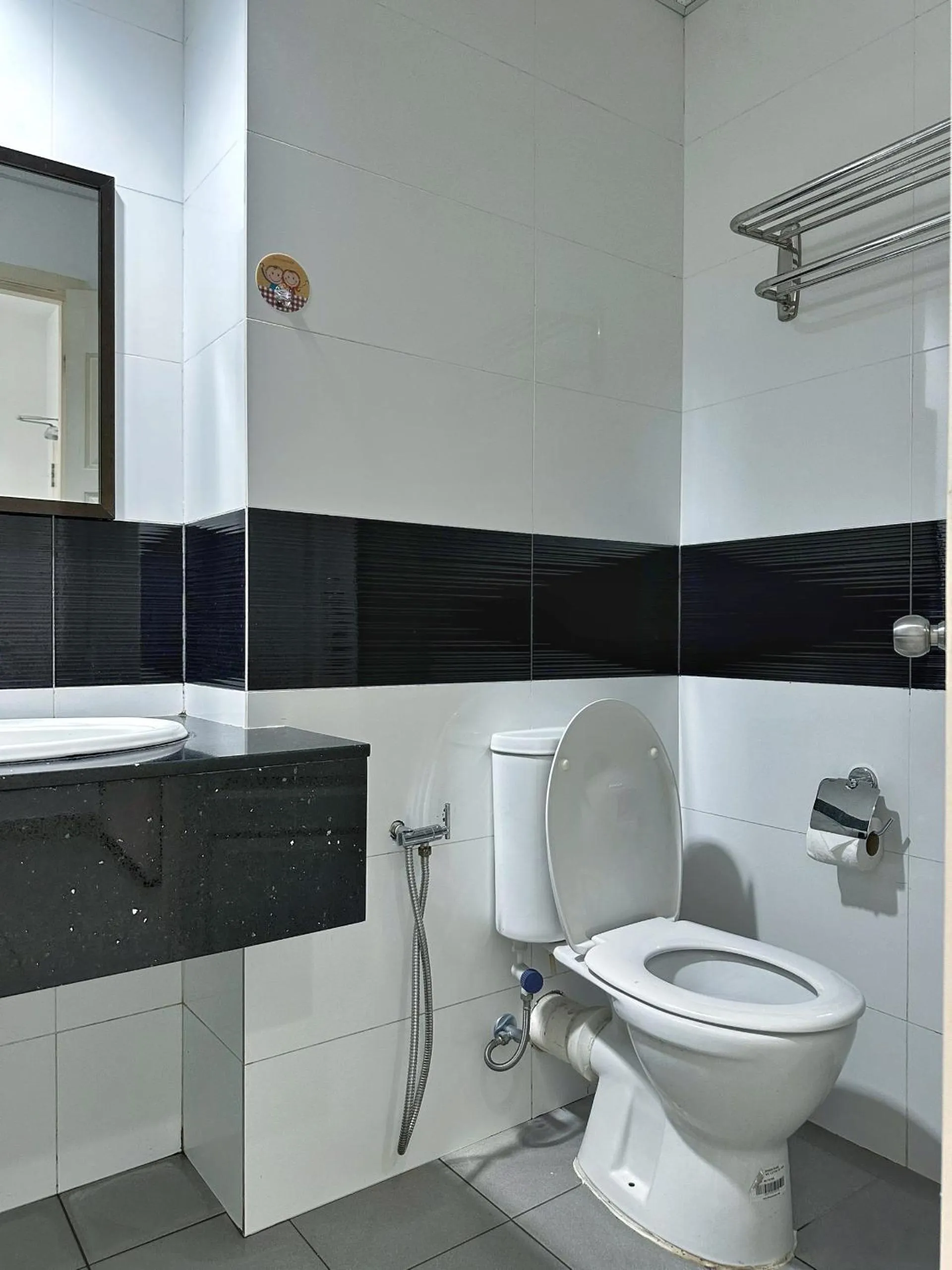 Bathroom in Mansion One by Sky Hive