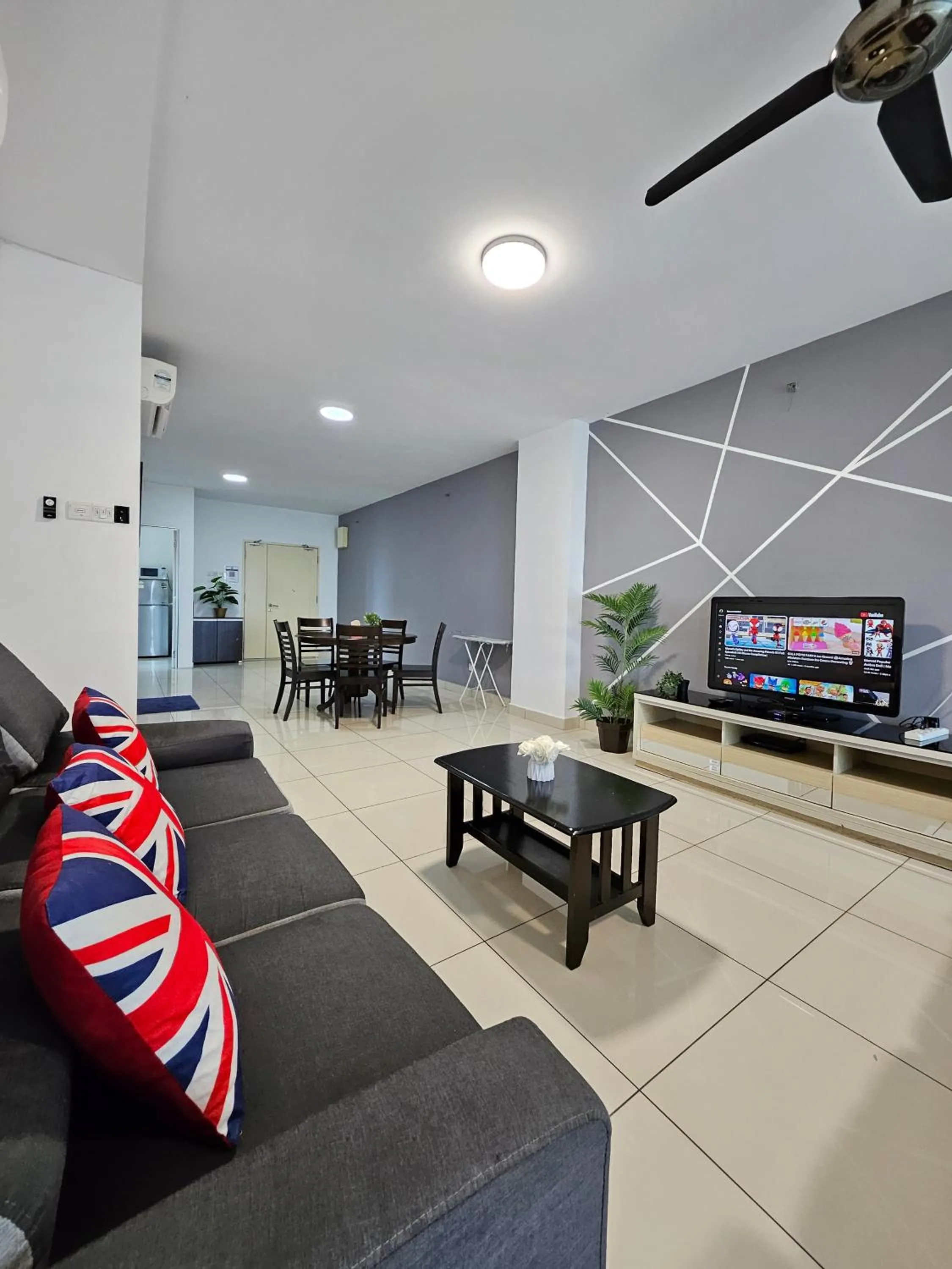 Living room in Mansion One by Sky Hive