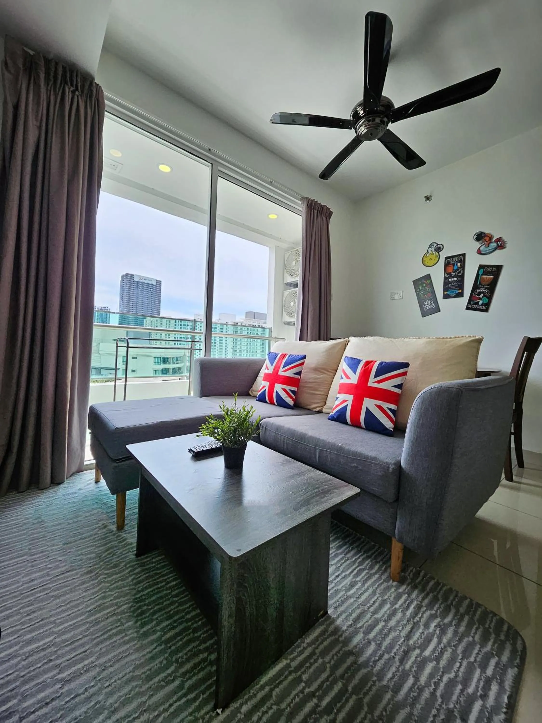 Living room in Mansion One by Sky Hive