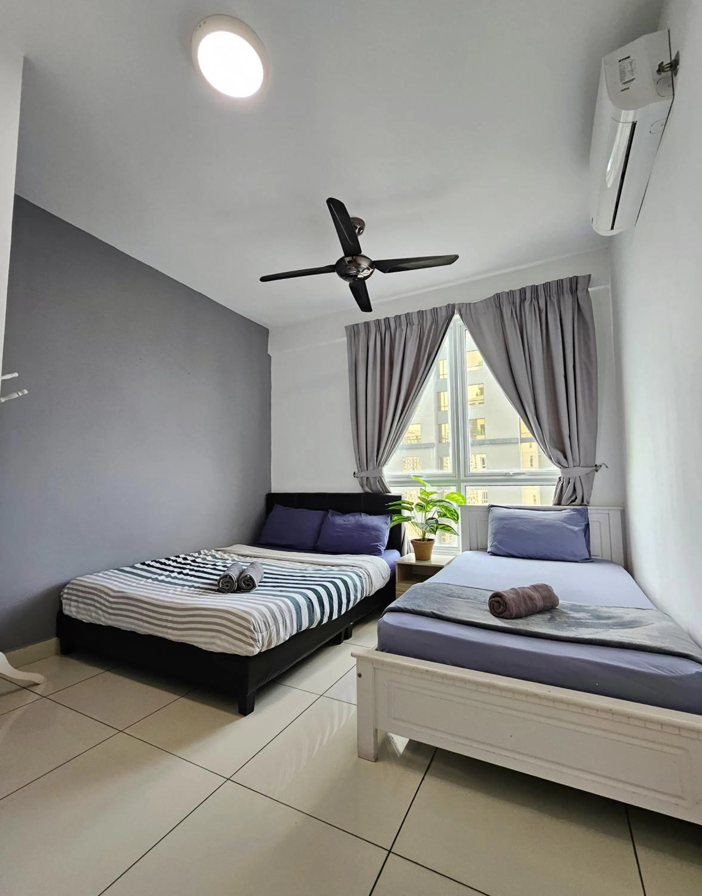 Bedroom, Bed in Mansion One by Sky Hive