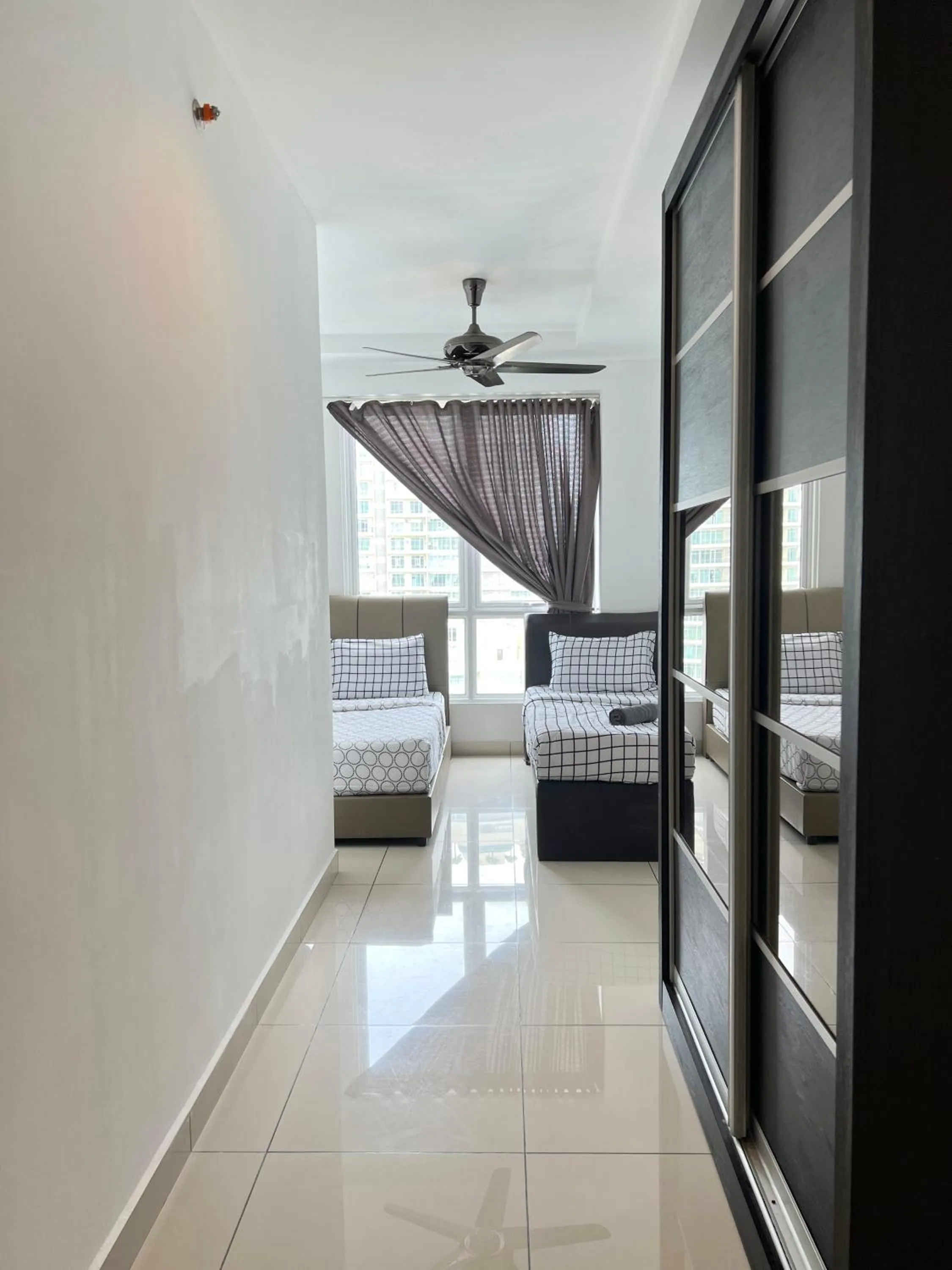 Bedroom, Bed in Mansion One by Sky Hive