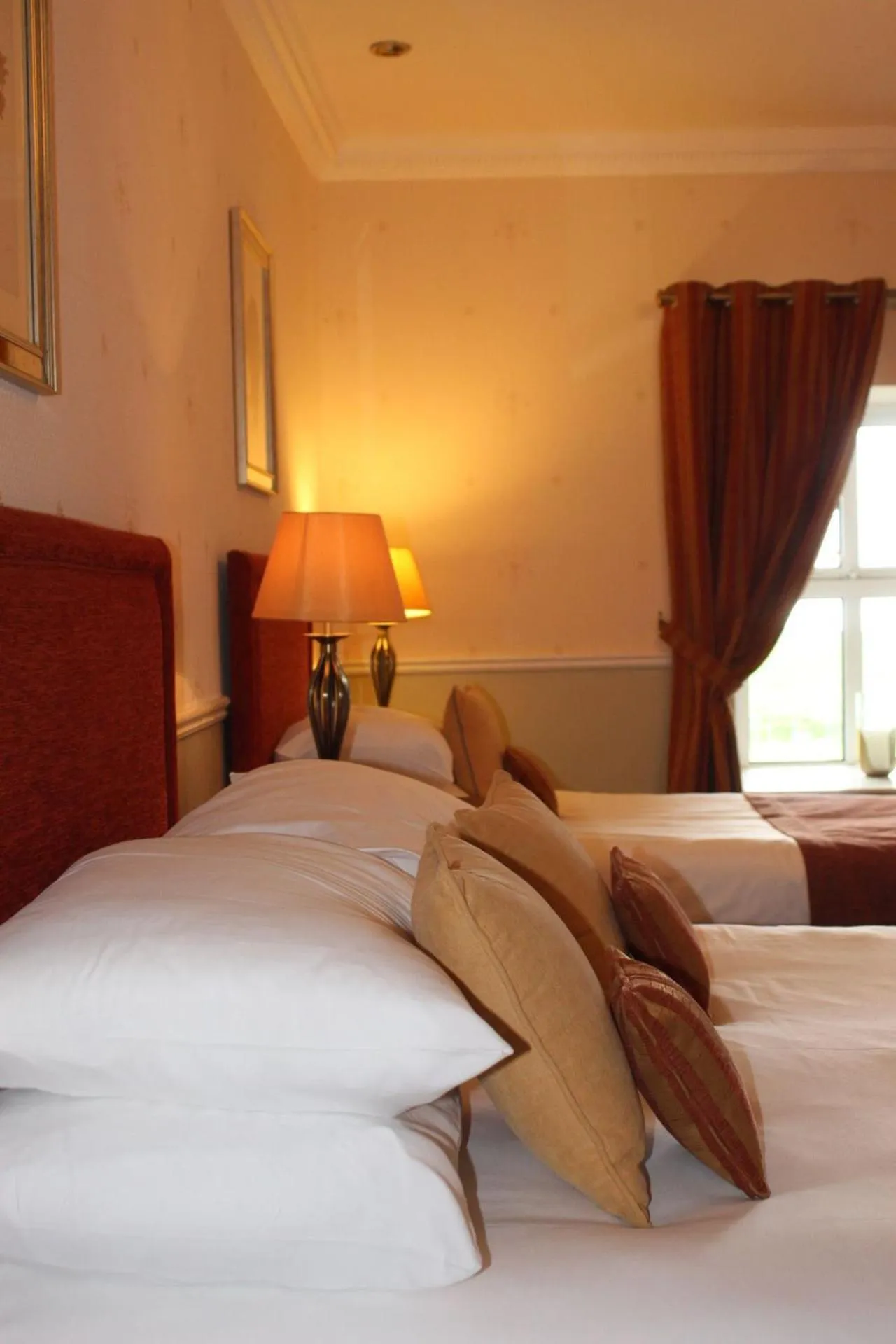 Bed in Aran View Country House and Lodge