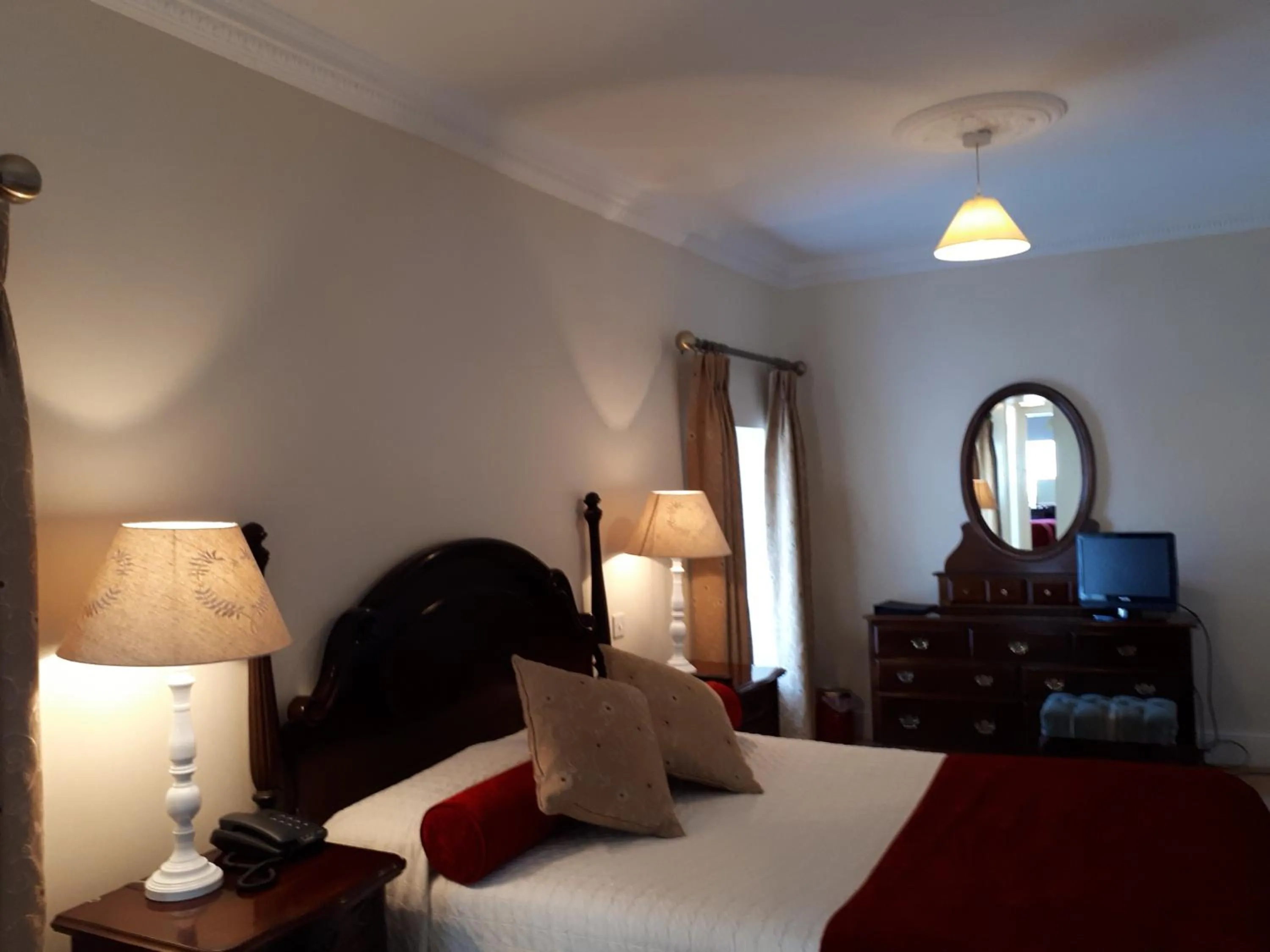 Bed in Aran View Country House and Lodge