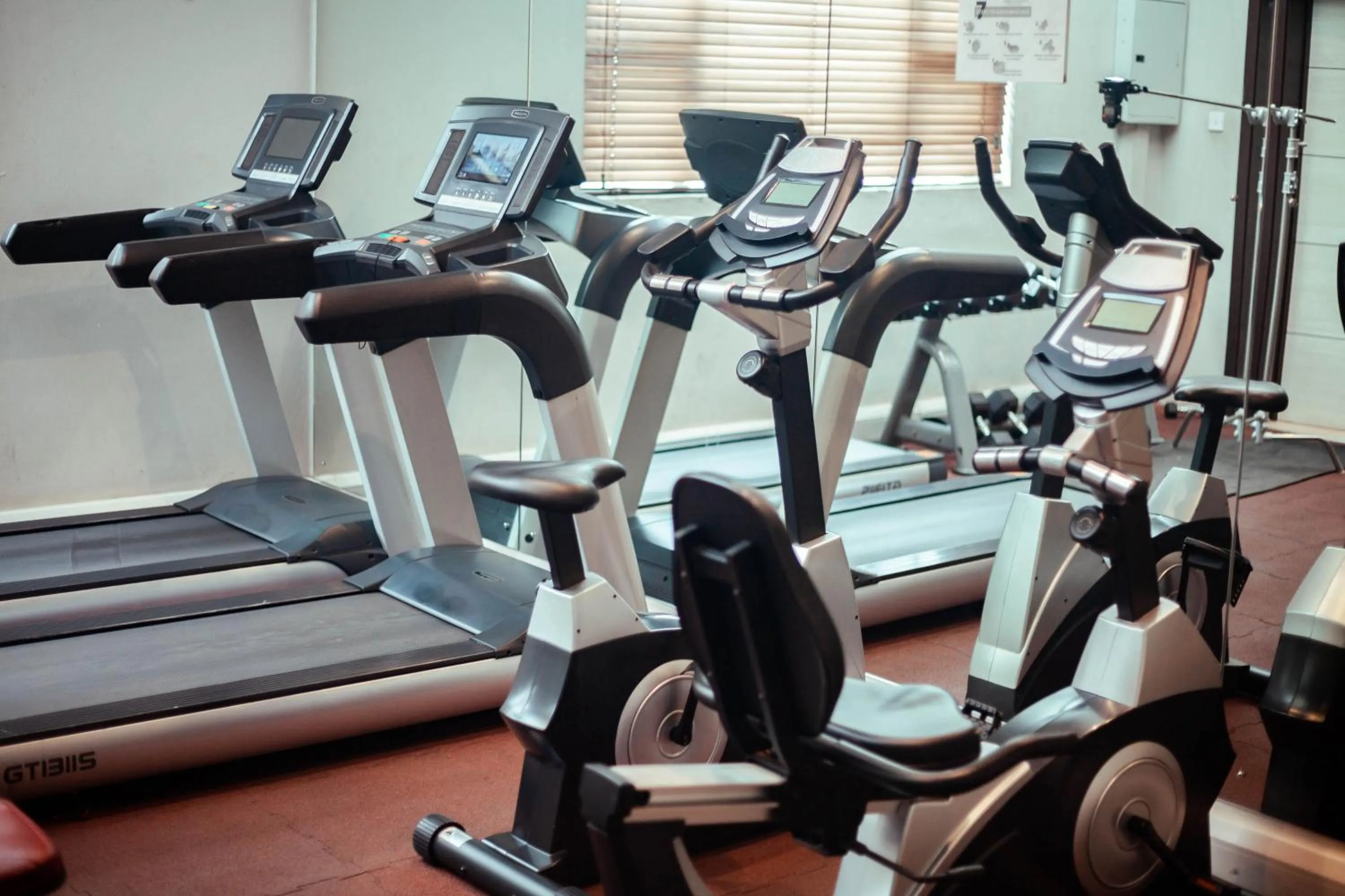 Fitness centre/facilities in Crossroads Hotel Blantyre