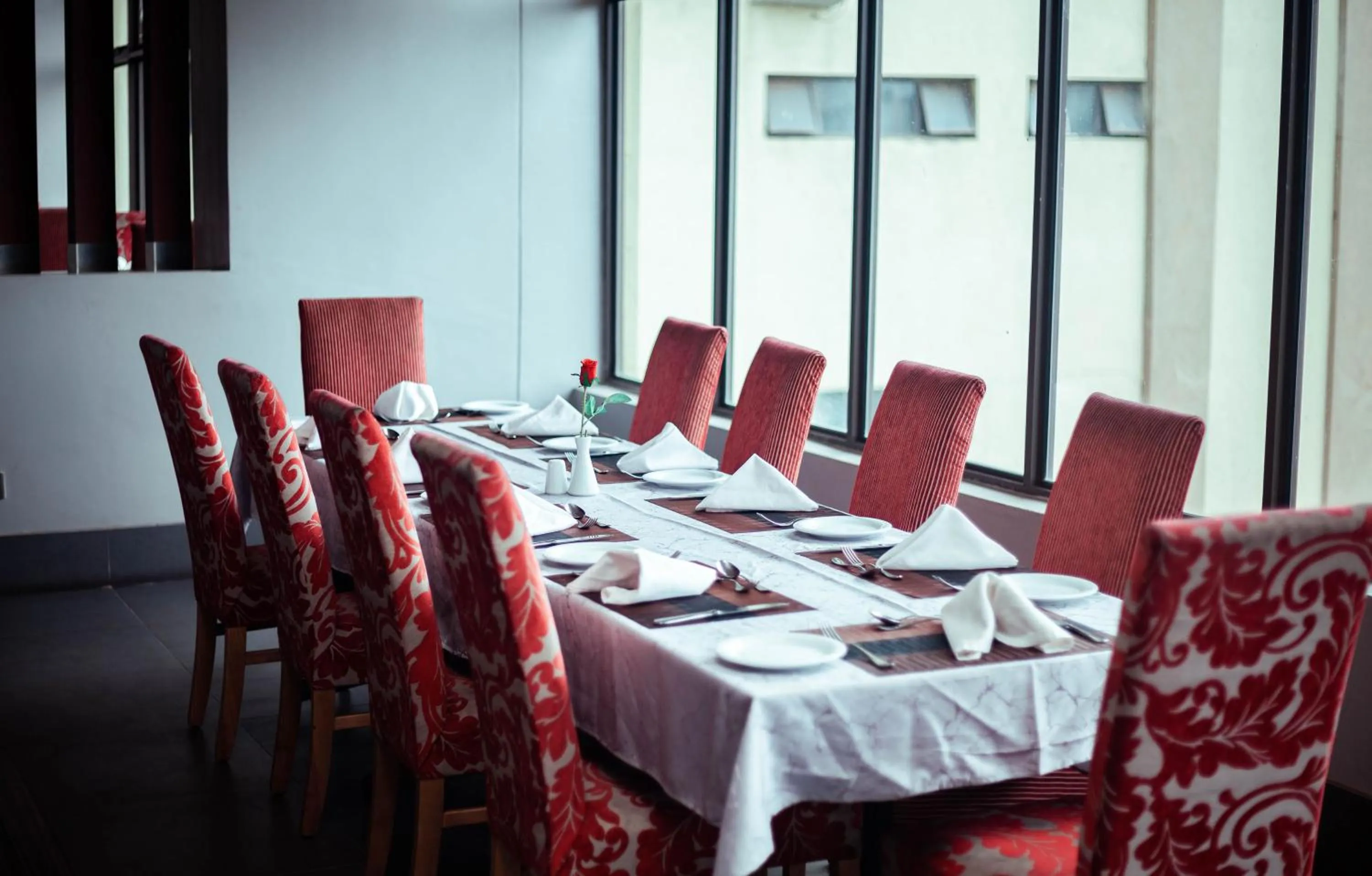 Restaurant/places to eat in Crossroads Hotel Blantyre