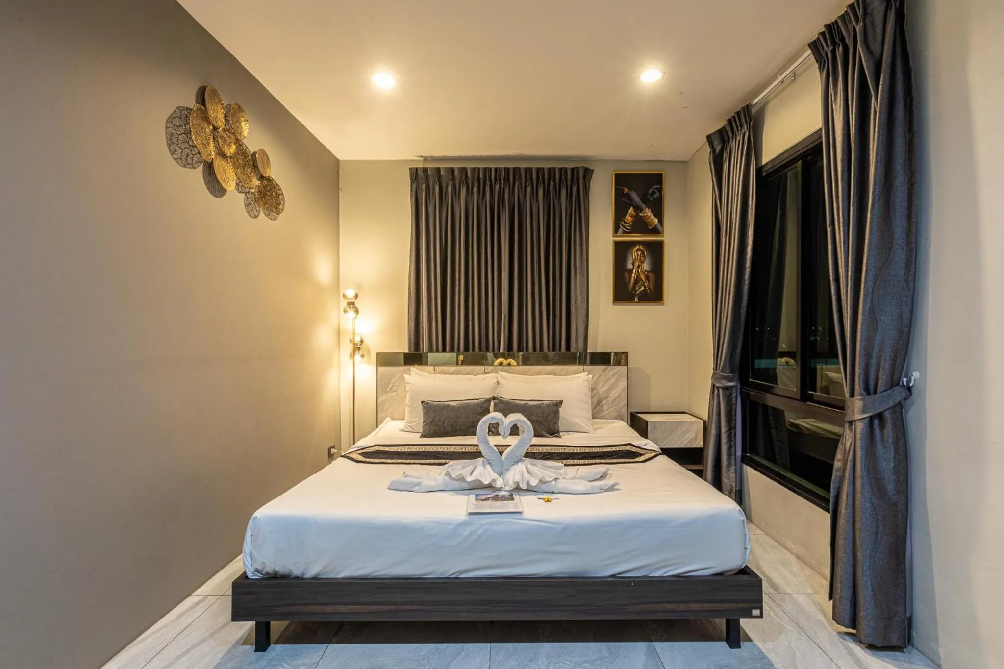 Bed in The Living Hotel SamutPrakan