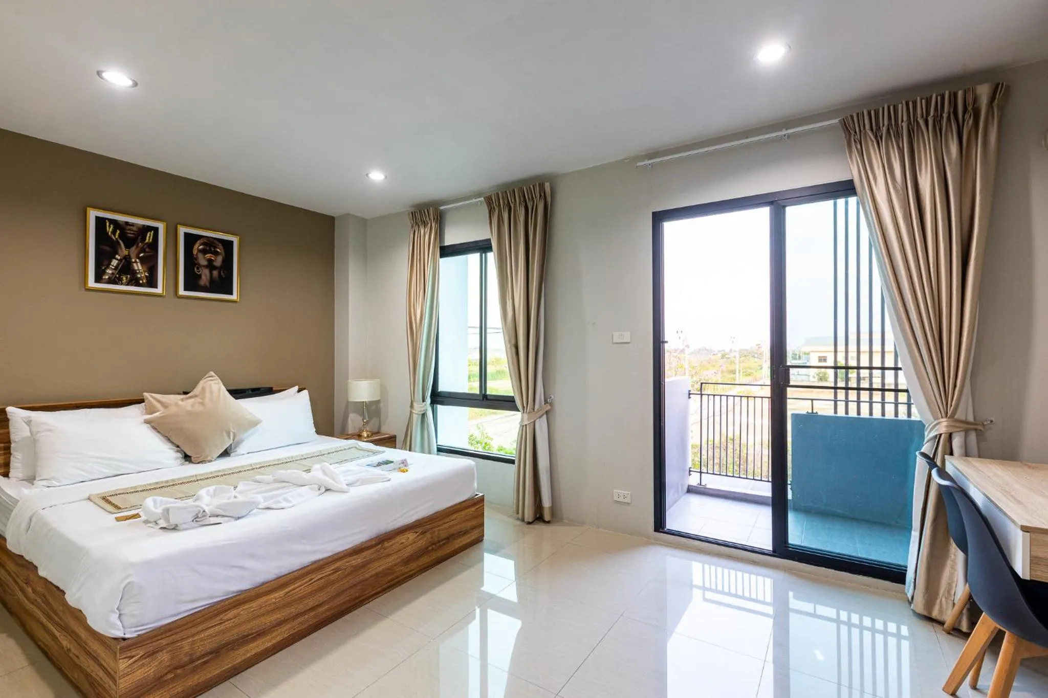 Bed in The Living Hotel SamutPrakan