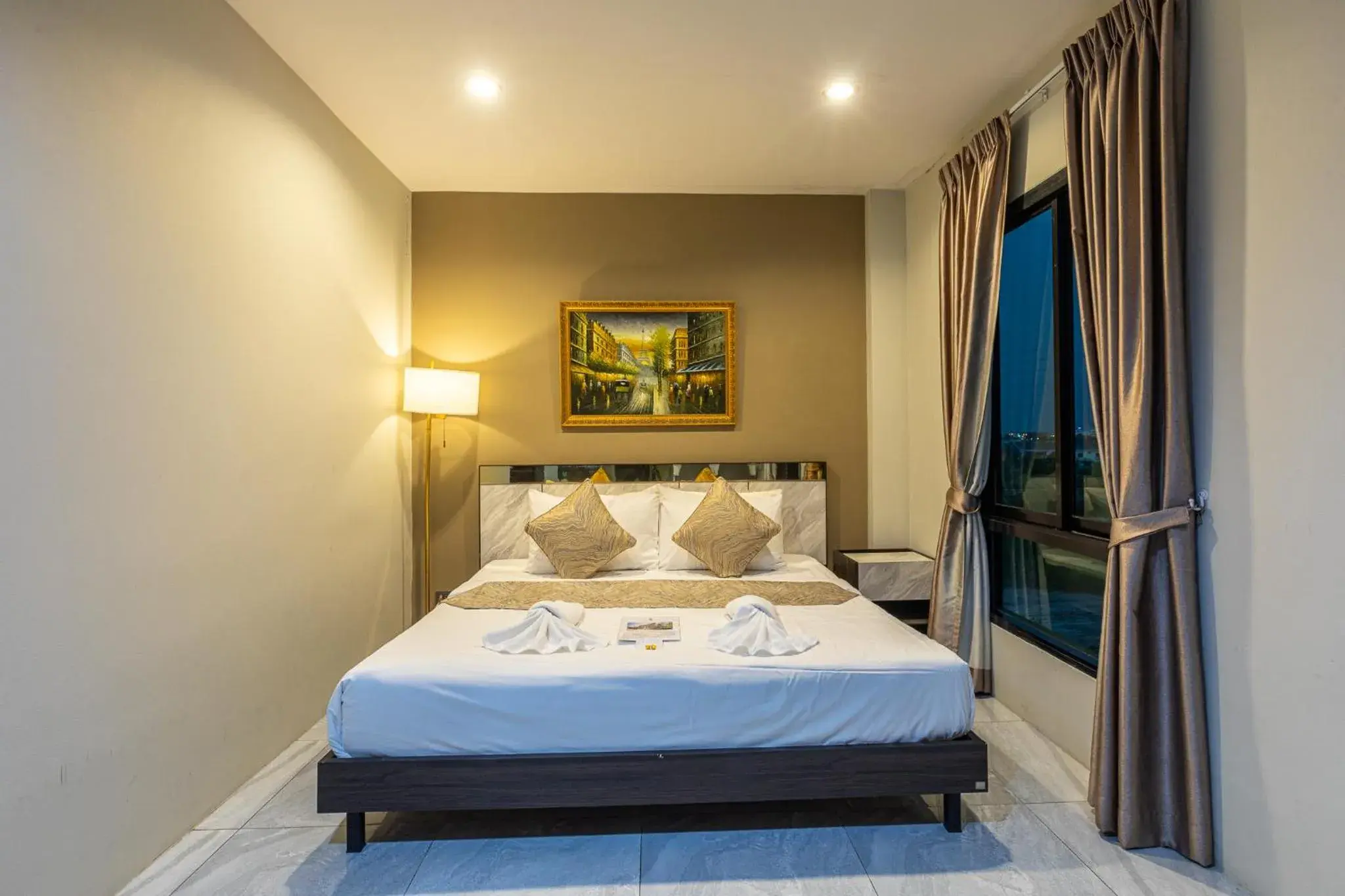 Deluxe Queen Room in The Living Hotel SamutPrakan Deluxe Queen Room in The Living Hotel SamutPrakan