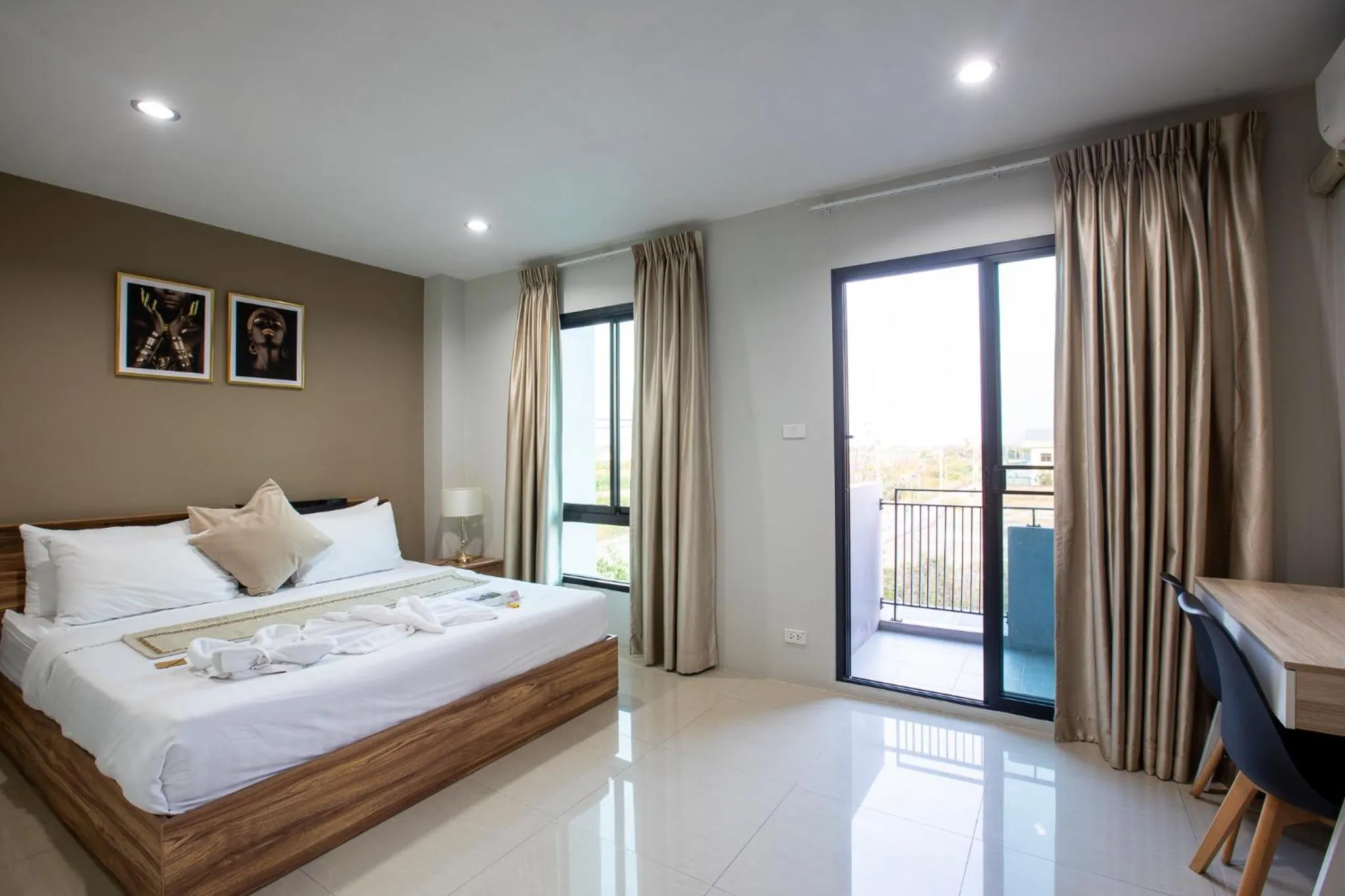 Bed in The Living Hotel SamutPrakan