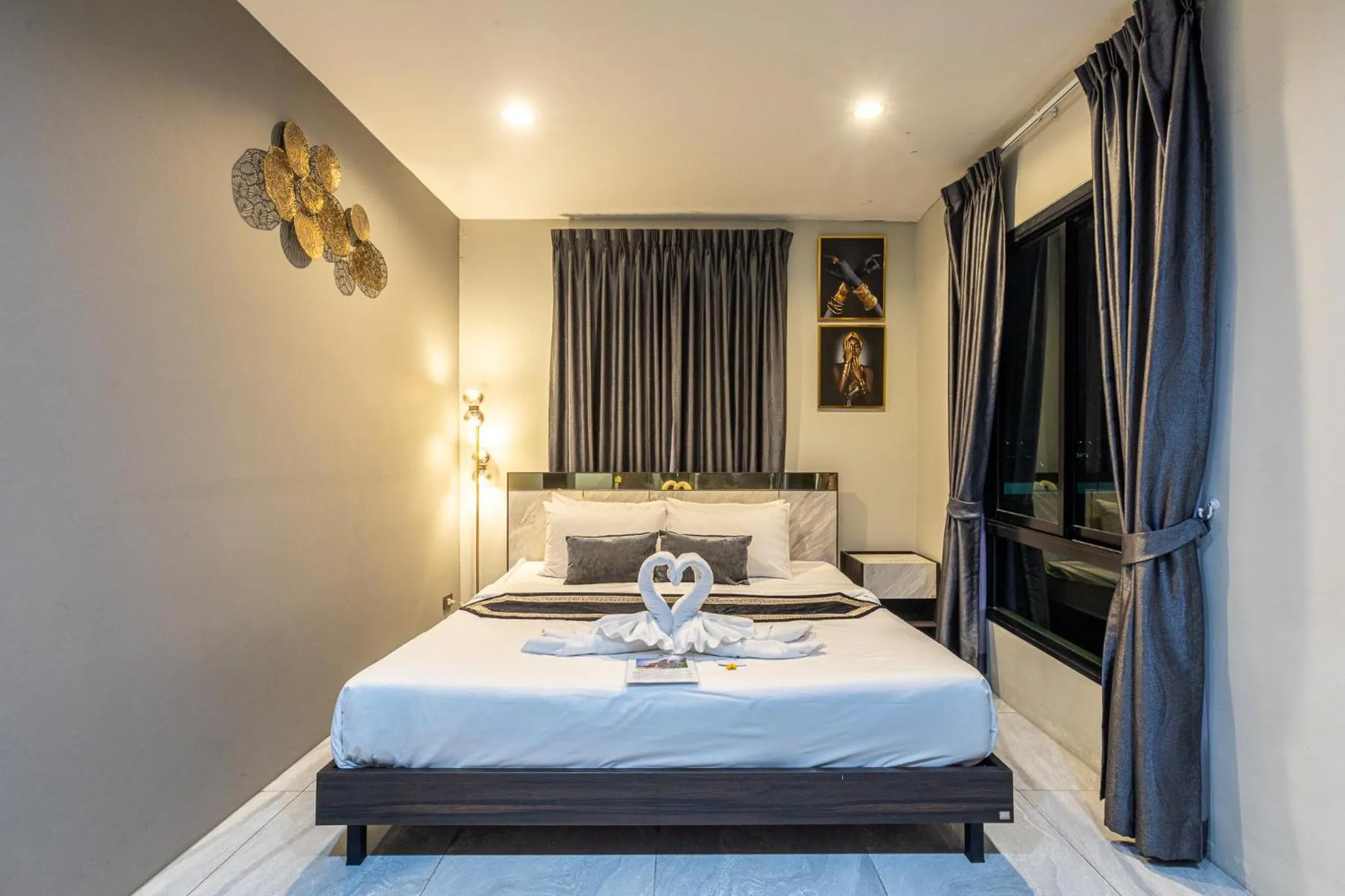 Bed in The Living Hotel SamutPrakan