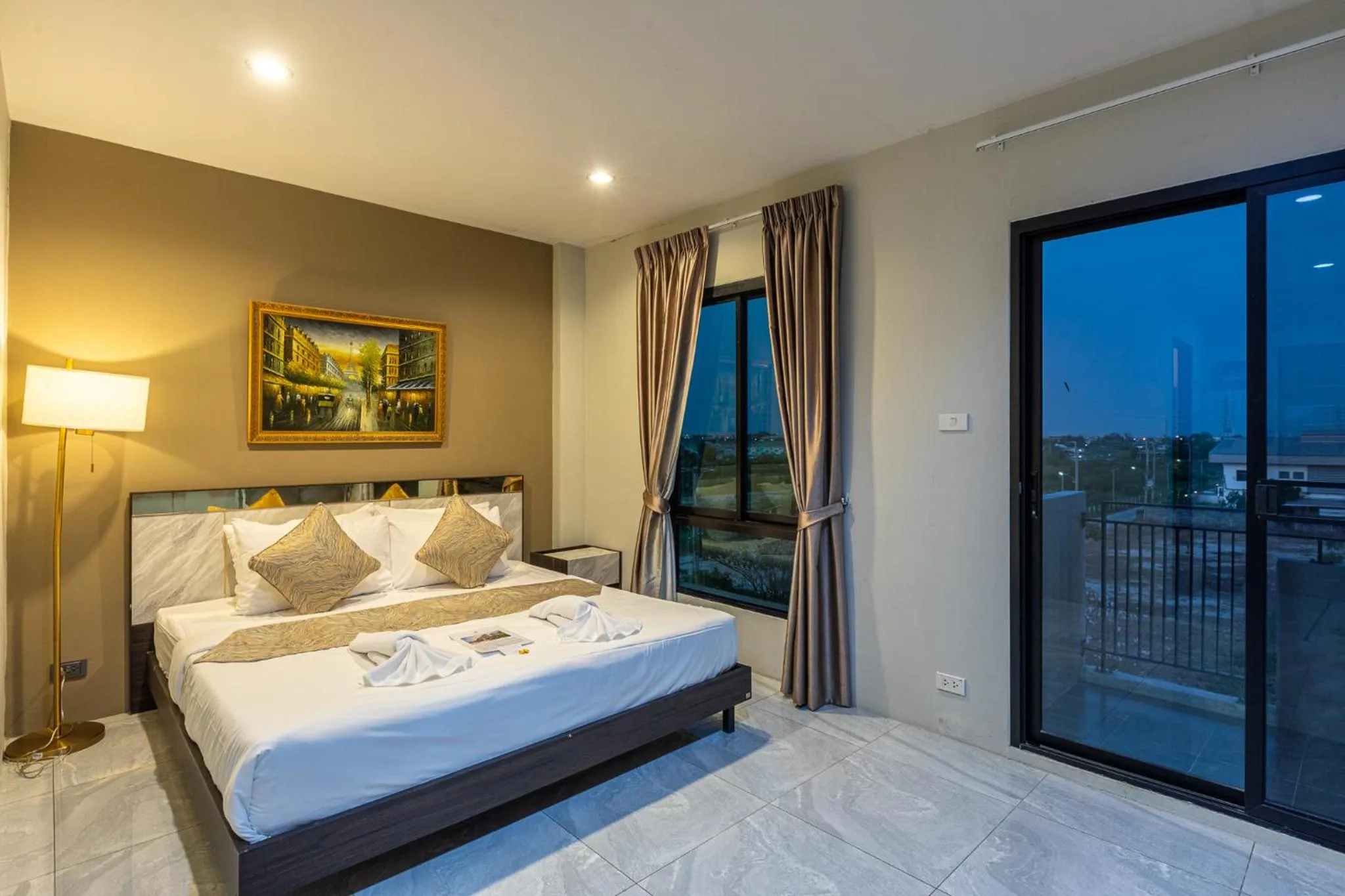 Bed in The Living Hotel SamutPrakan