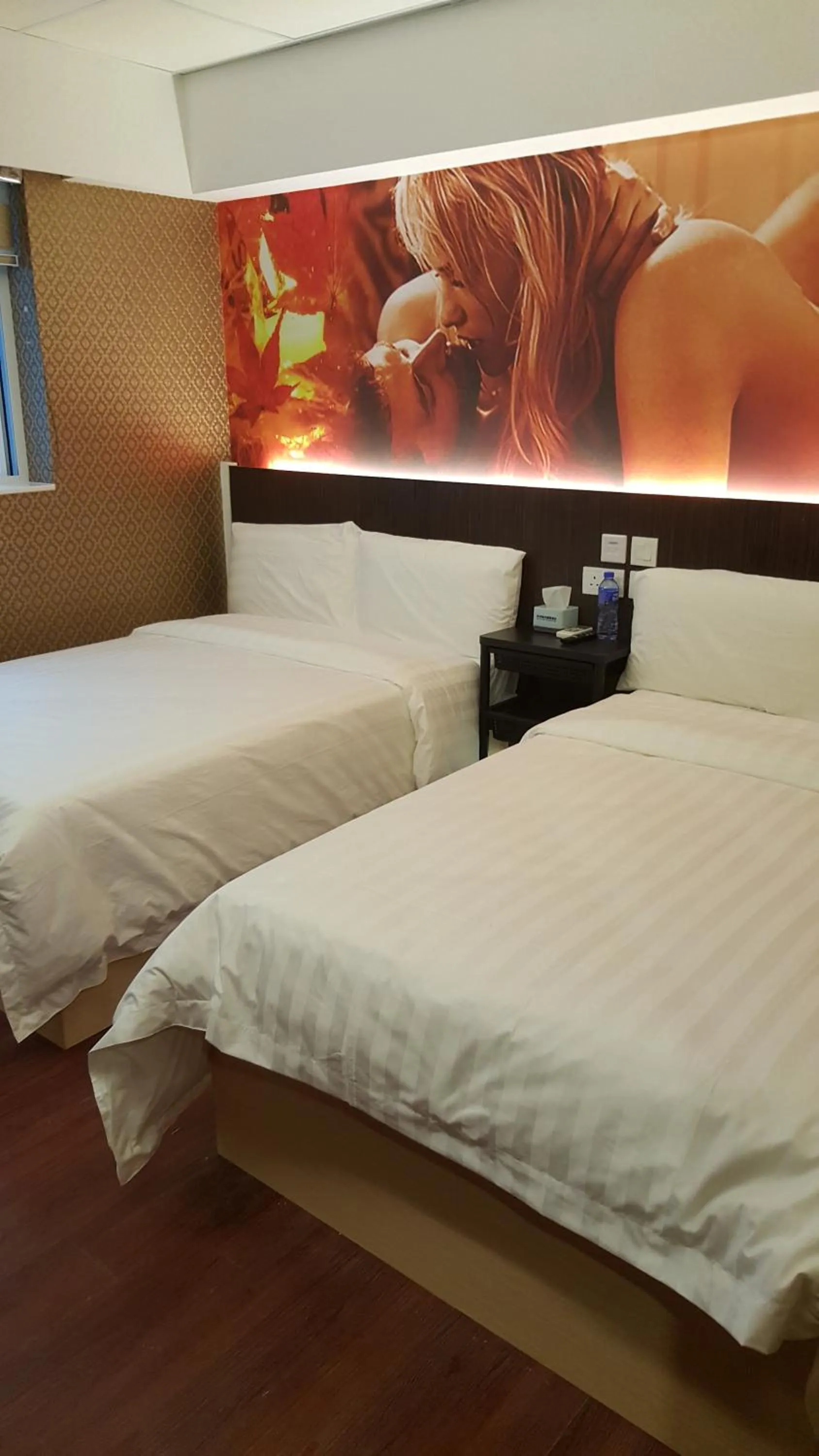 Bed in Whole Sunshine International Guest House