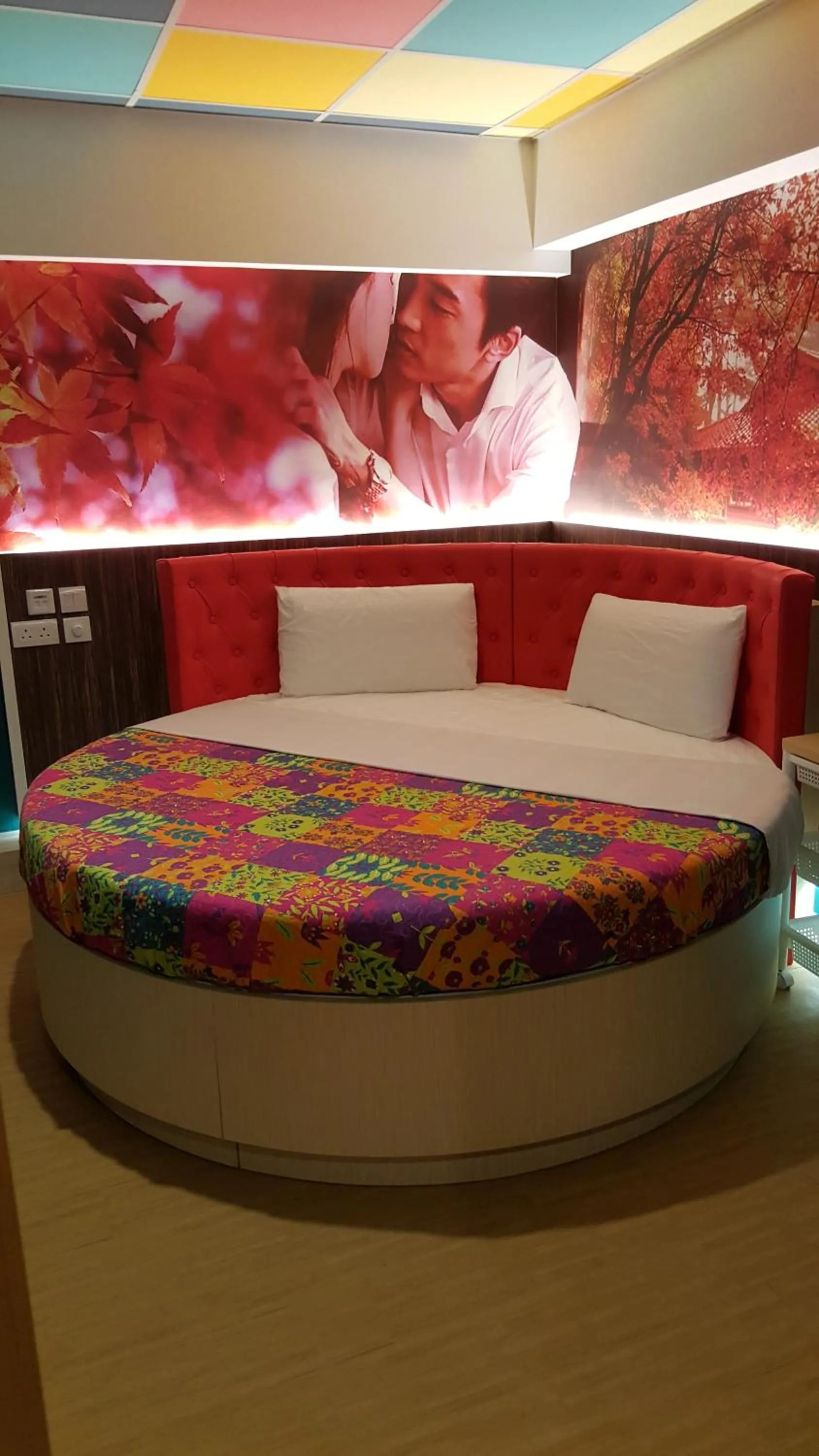 Bedroom, Bed in Whole Sunshine International Guest House