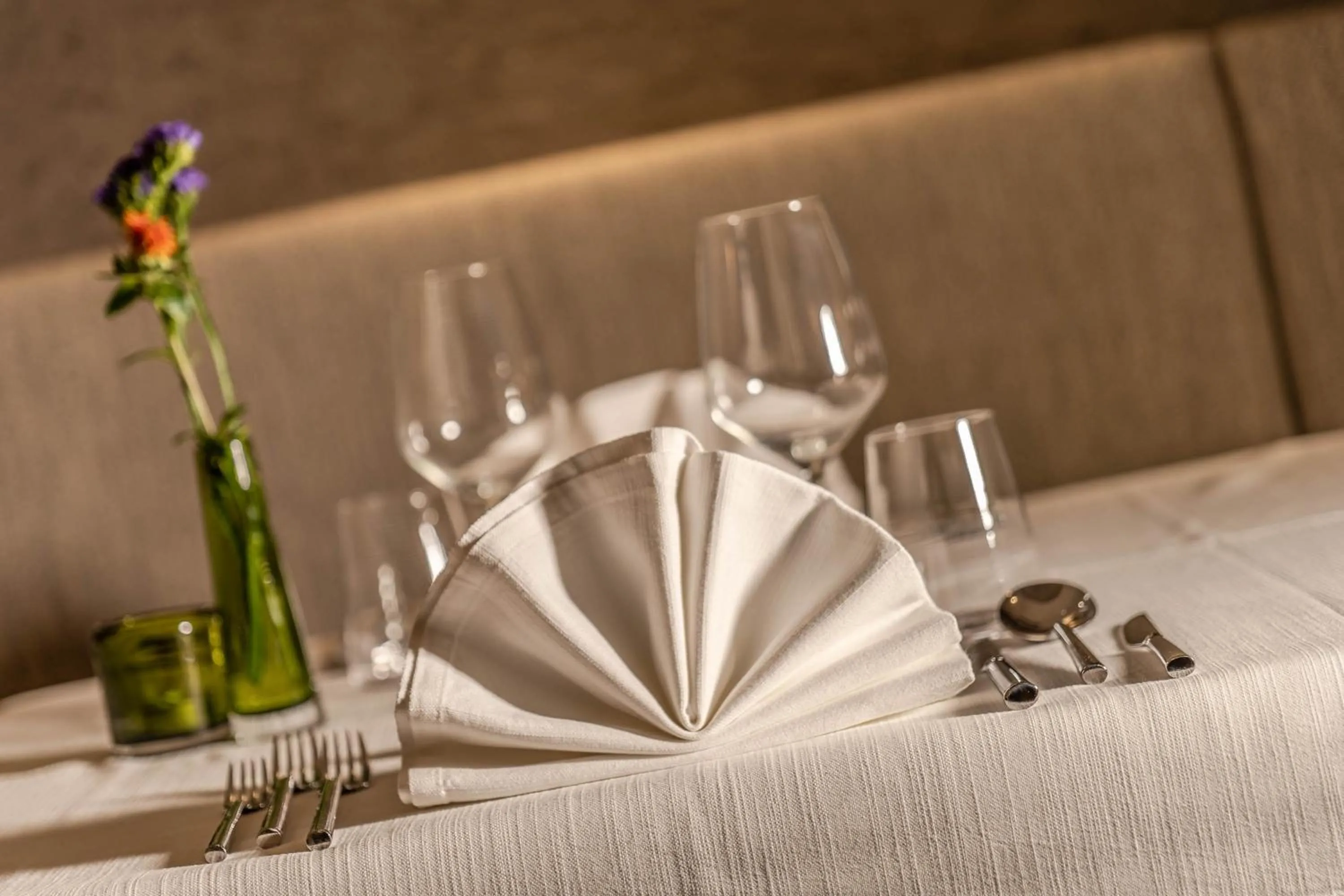 Restaurant/places to eat in Nature Hotel Delta