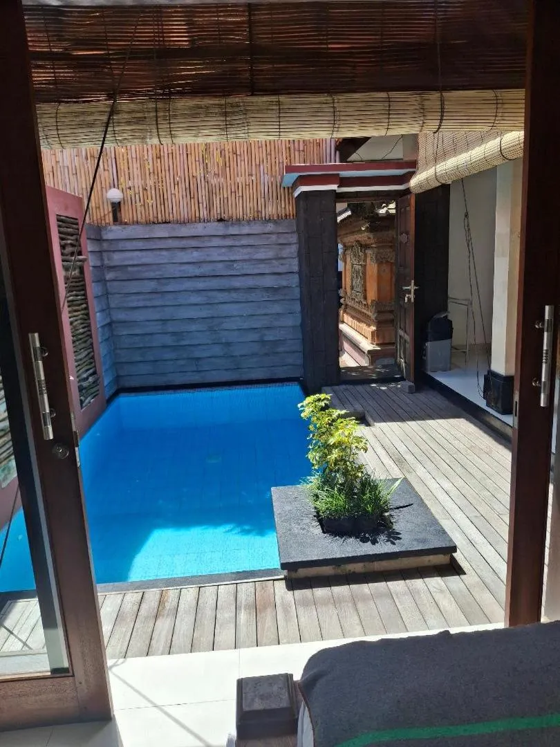 Swimming pool in Jukung Villas Kuta