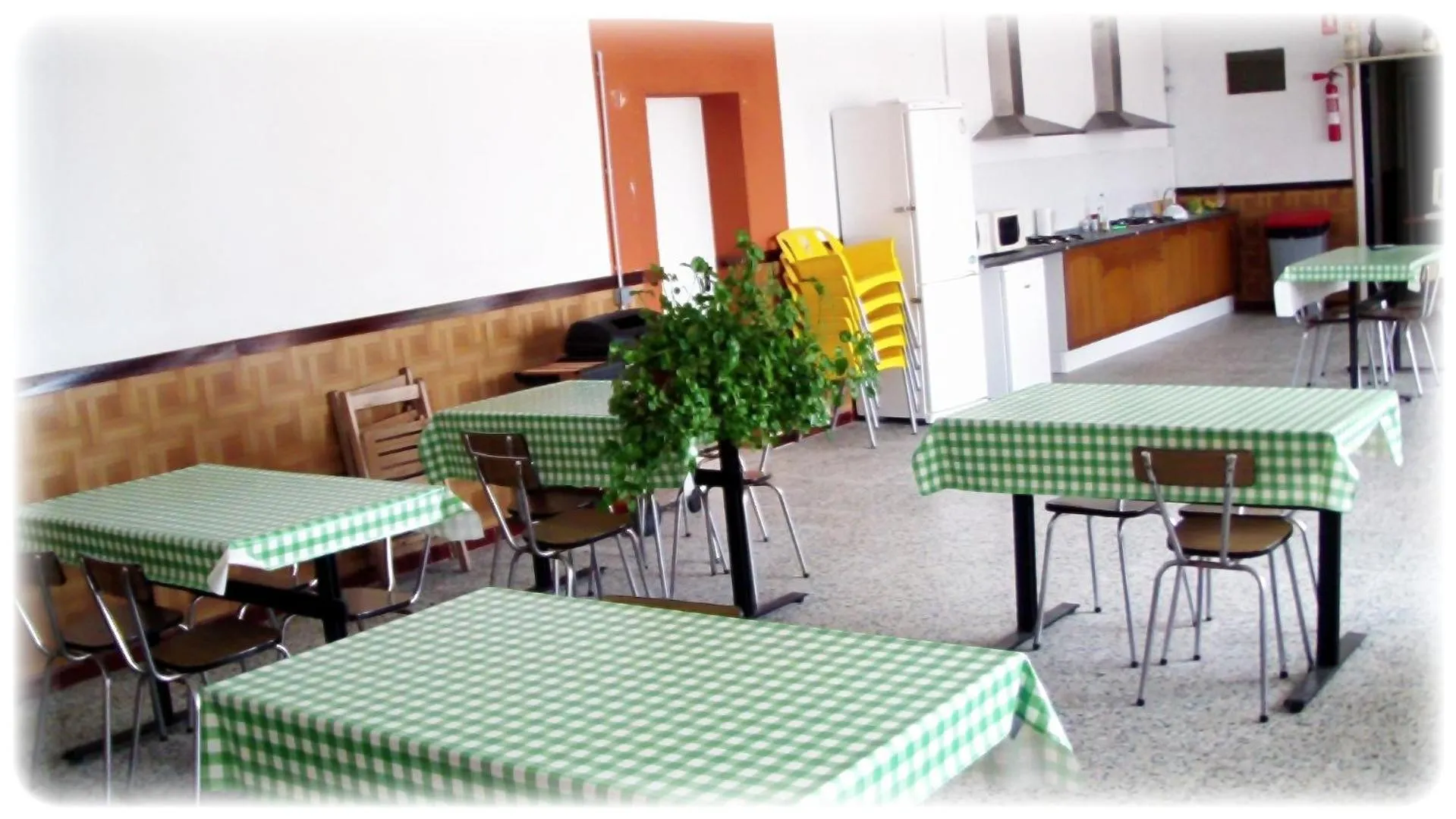 Restaurant/places to eat in La Masia