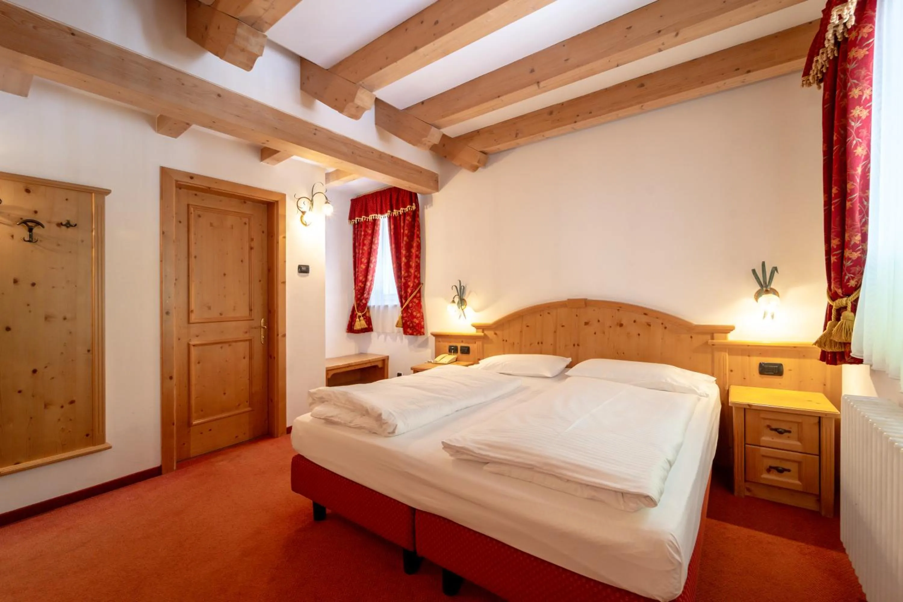 Bedroom, Bed in Hotel Laurin