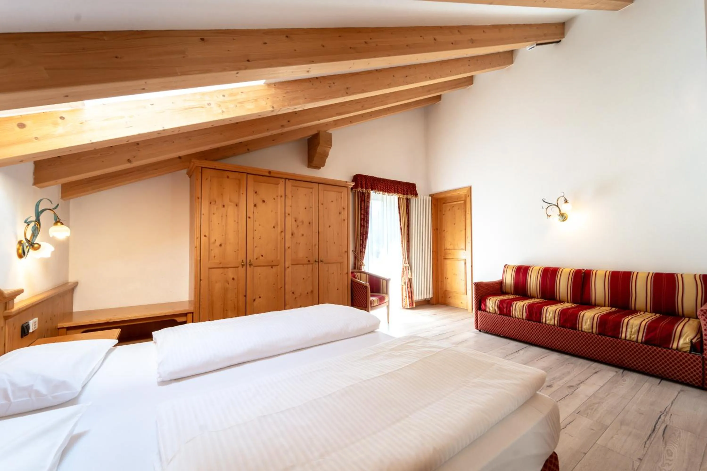 Bedroom, Bed in Hotel Laurin