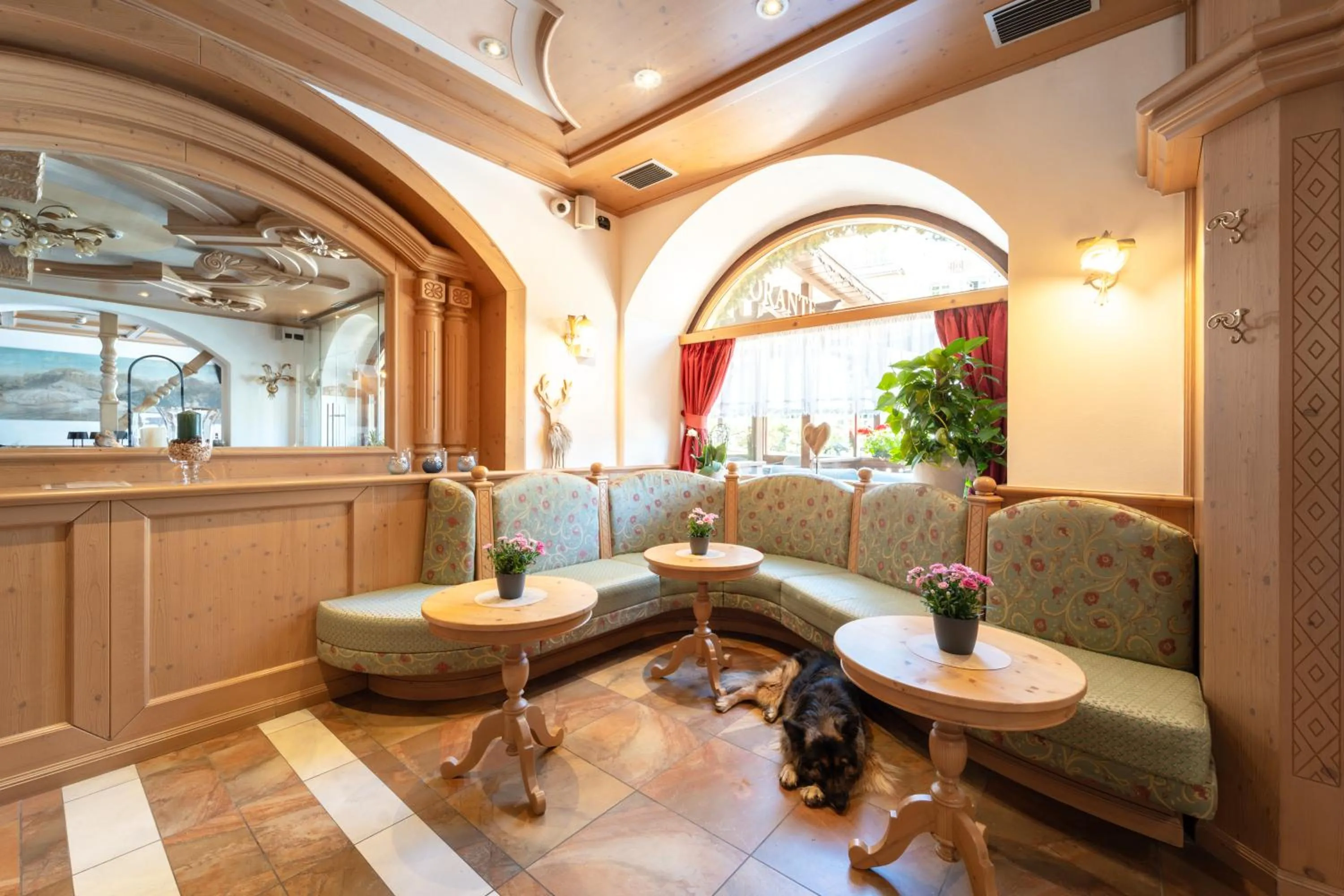 Living room in Hotel Laurin