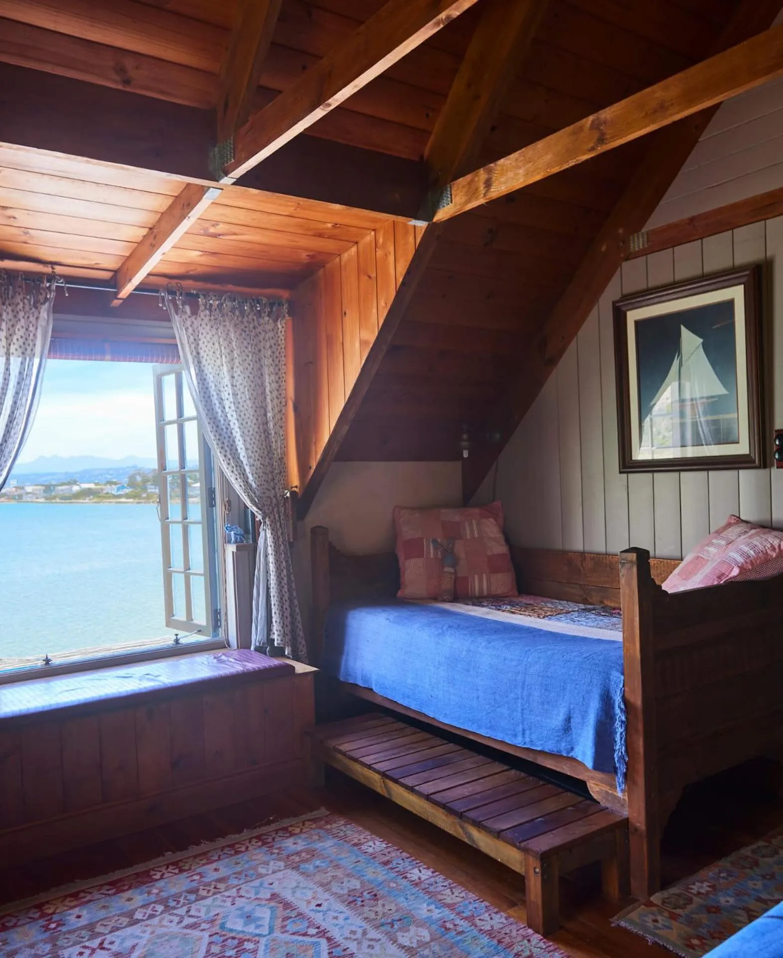 Bedroom, Bed in TwoAngels