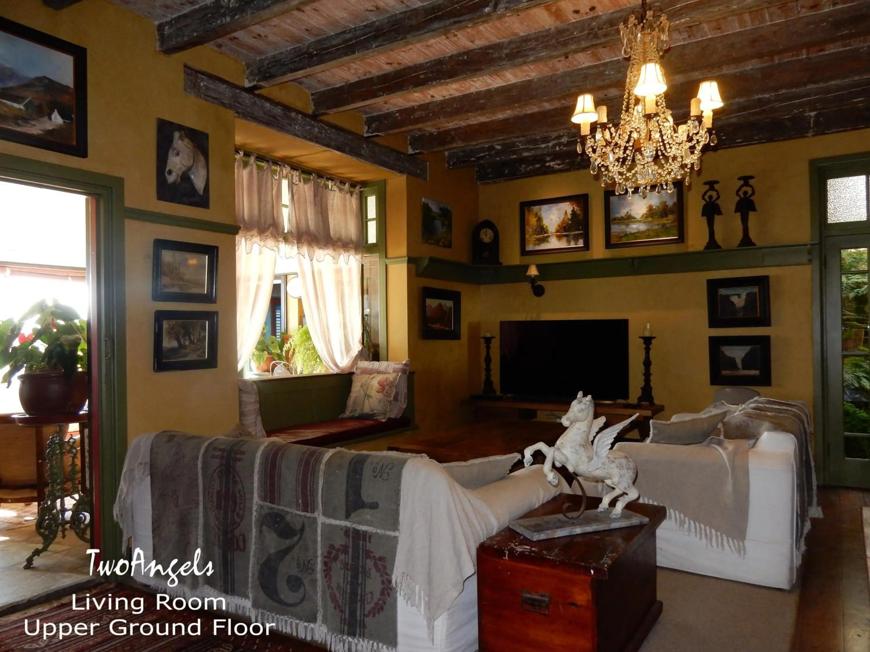 Living room in TwoAngels